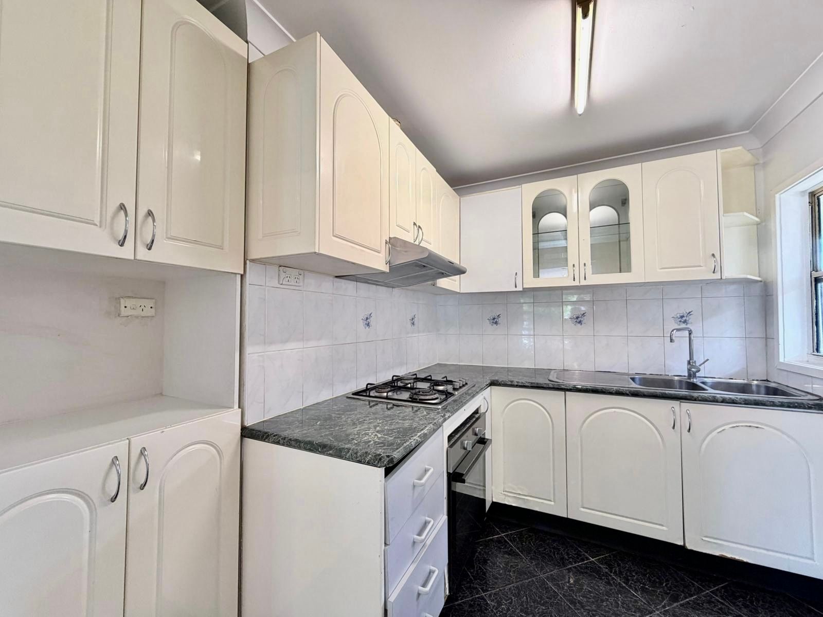 904 Woodville Road, Villawood, NSW 2163