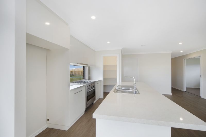 46 Continuance Way, DELACOMBE, VIC 3356