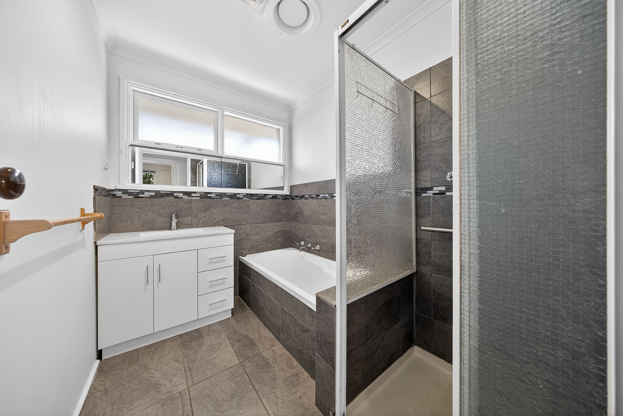 10 Ainsleigh Court — photo 17 of 27