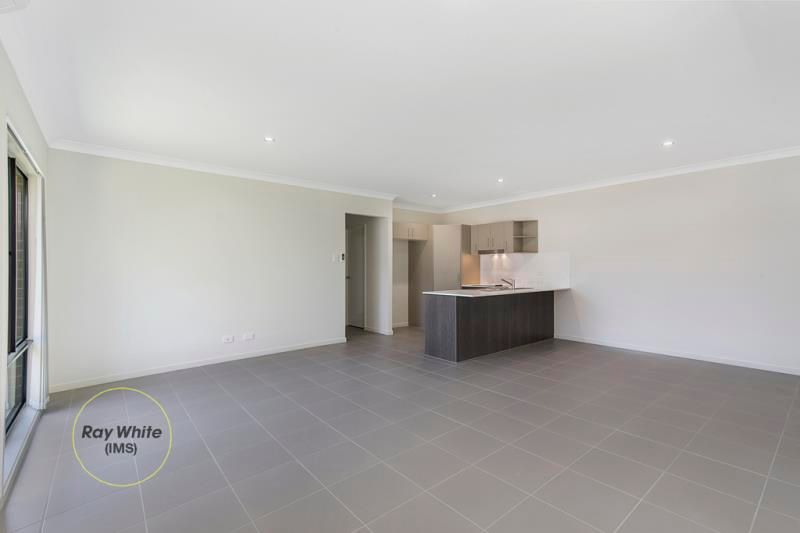 4B Peto Place, Bellbird Park, QLD 4300