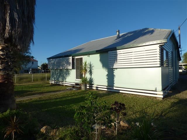 122 Arthur Street, Roma QLD 4455