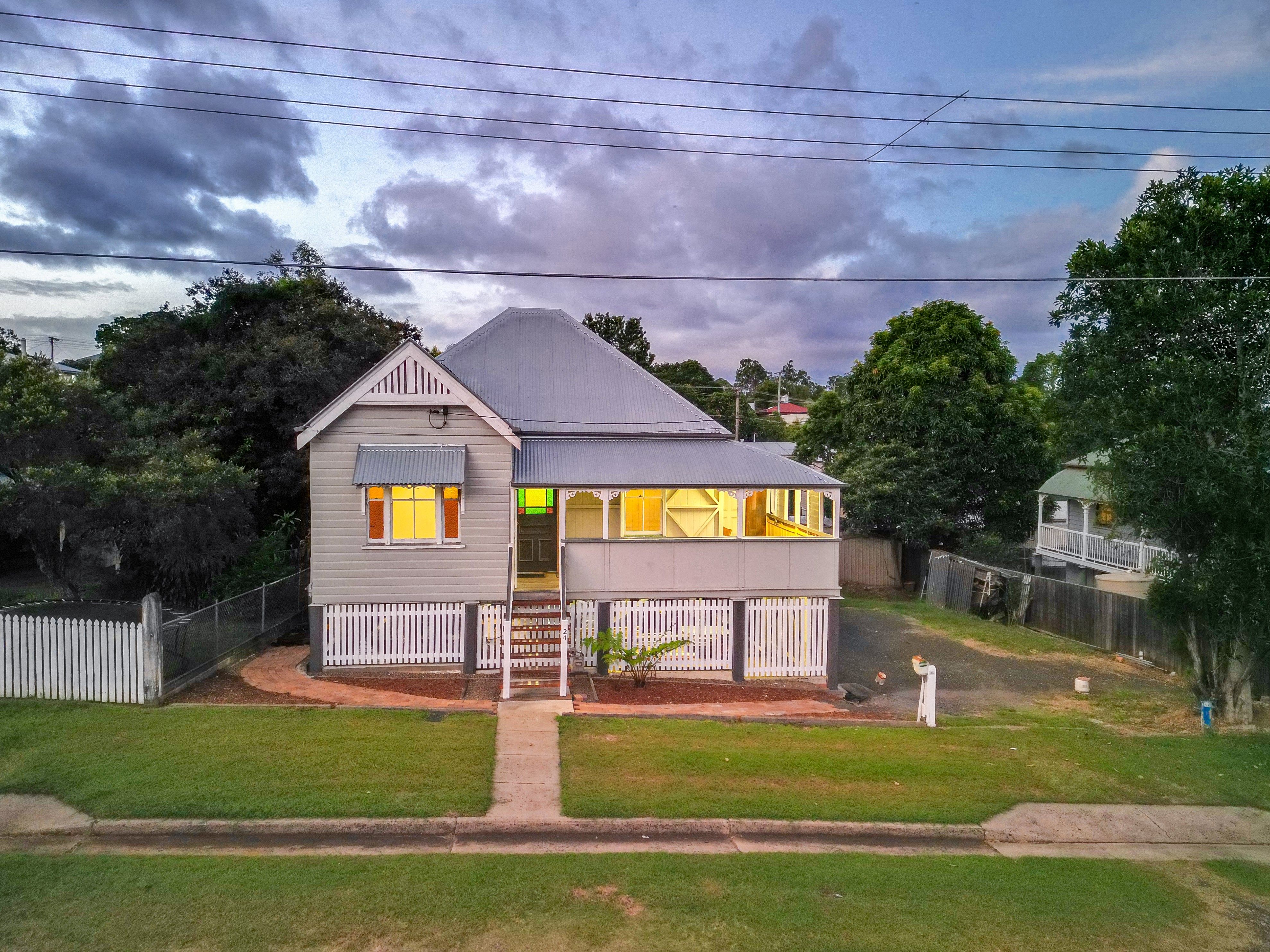 24 Canning Street, North Ipswich, QLD 4305