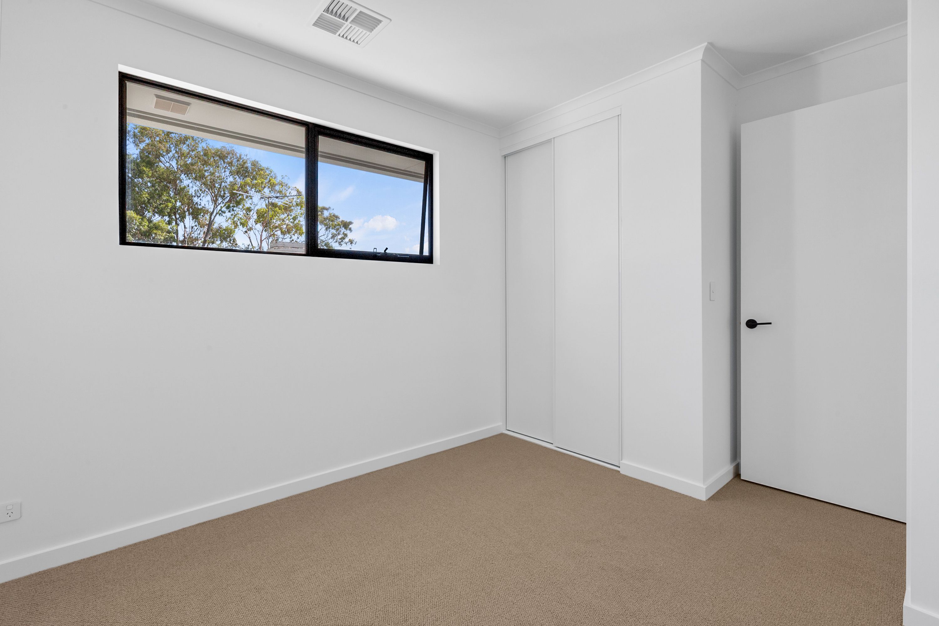 5A Bank Street — photo 6 of 8