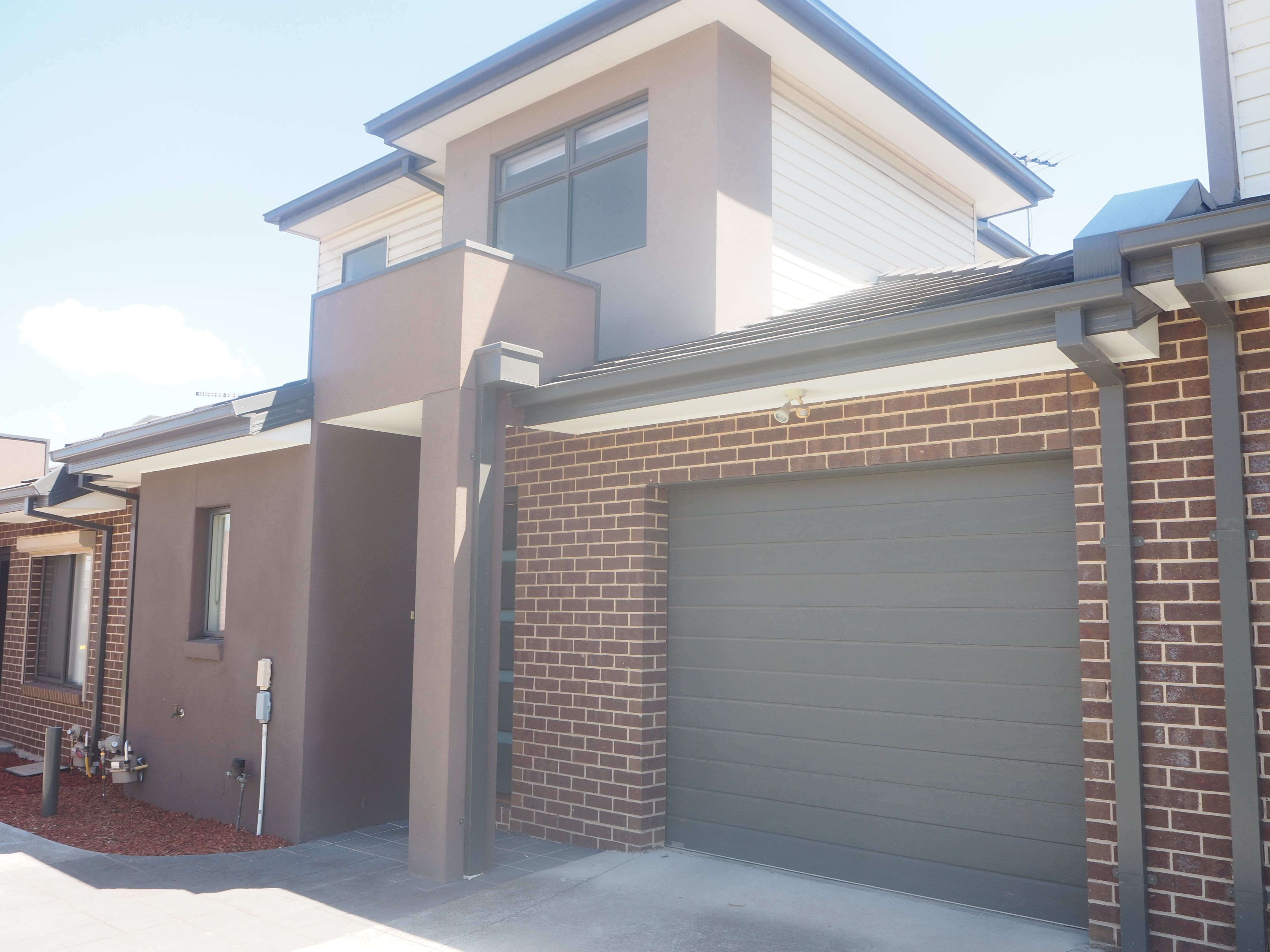 2/89 St Vigeons Road, Reservoir, VIC 3073