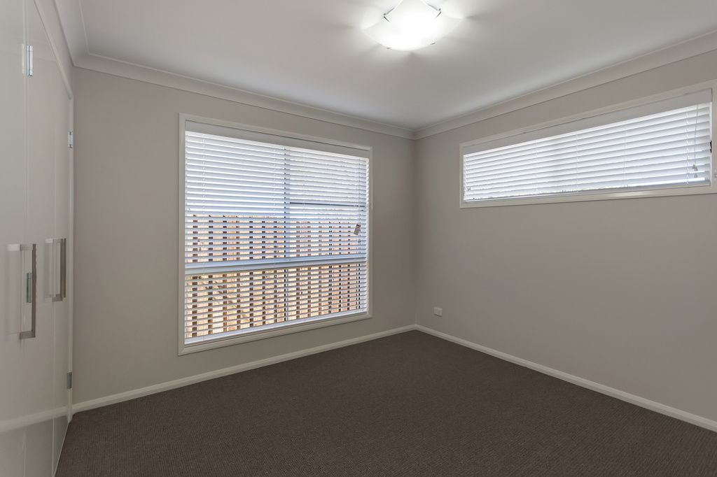 Unit 2/11 Furness Court — photo 5 of 7