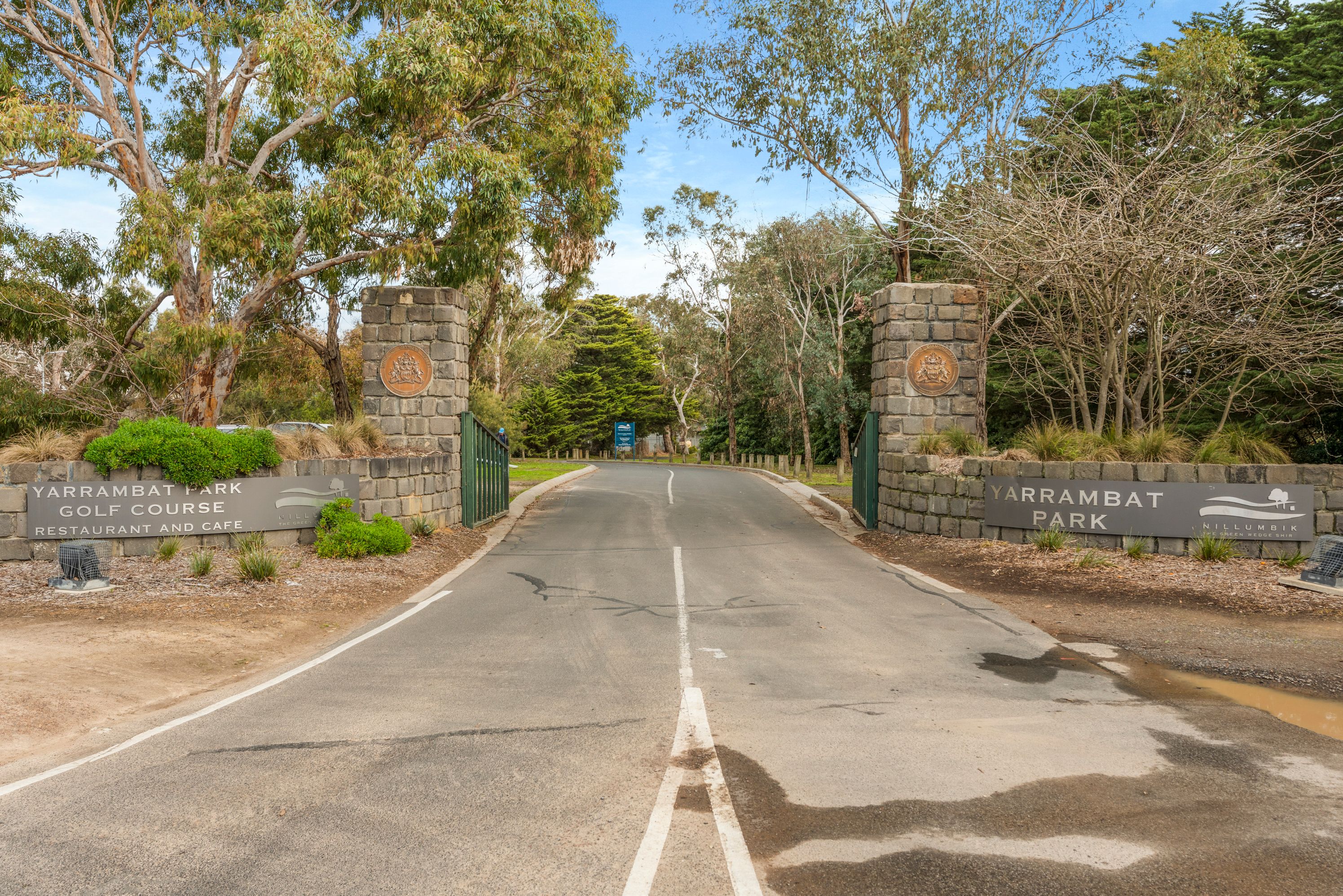 46 North Oatlands Road — photo 15 of 17