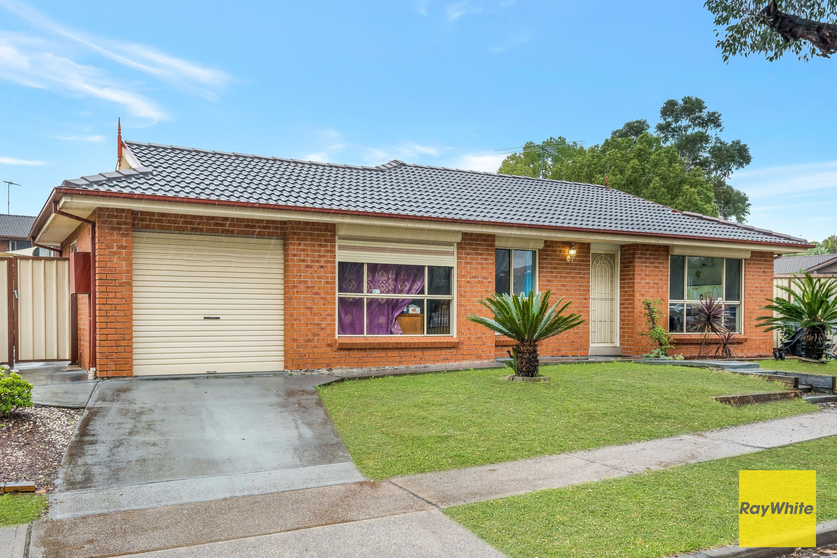 1 Keppel Circuit, Hinchinbrook, NSW 2168