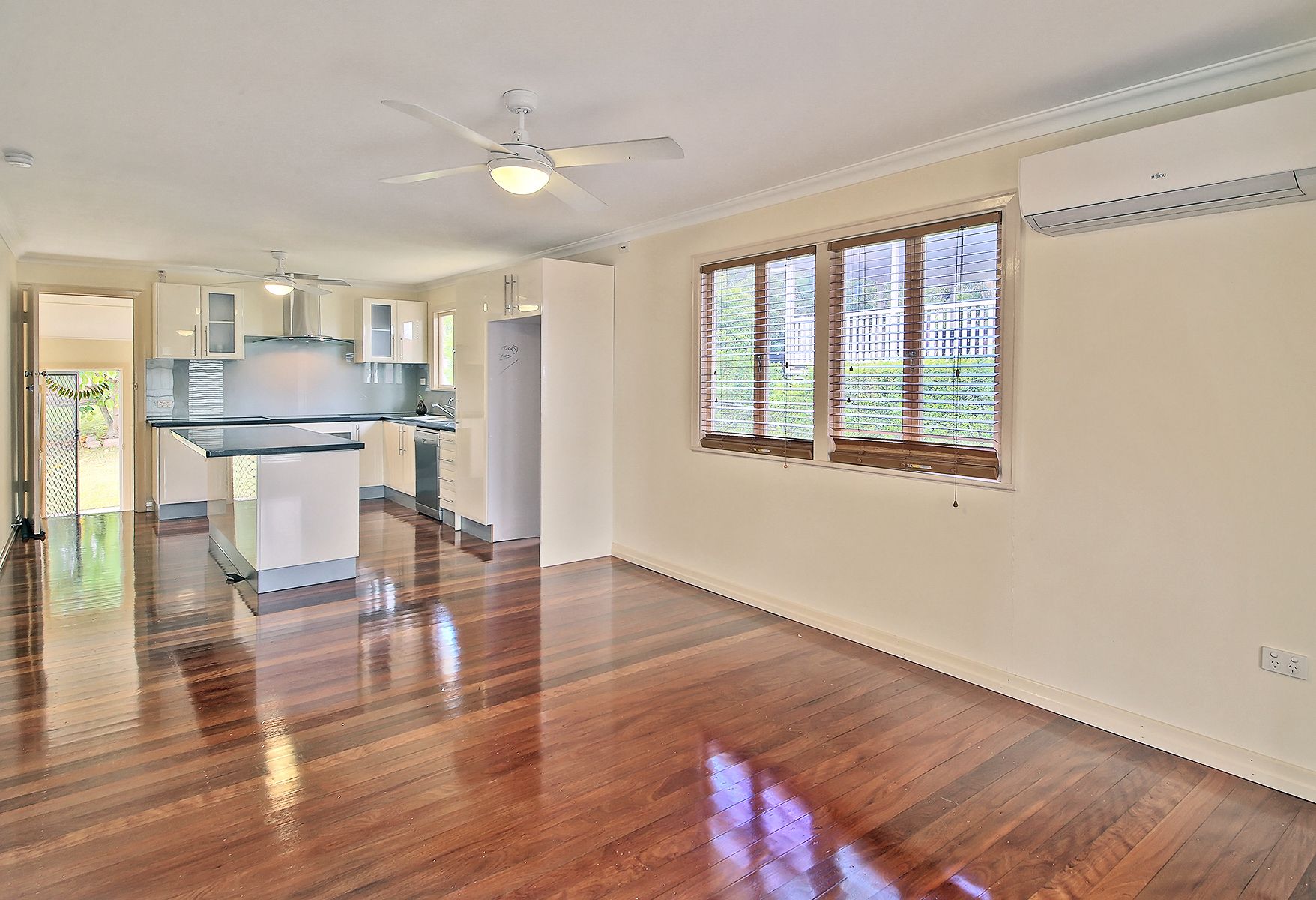 39 Denton Street, Wishart, QLD 4122