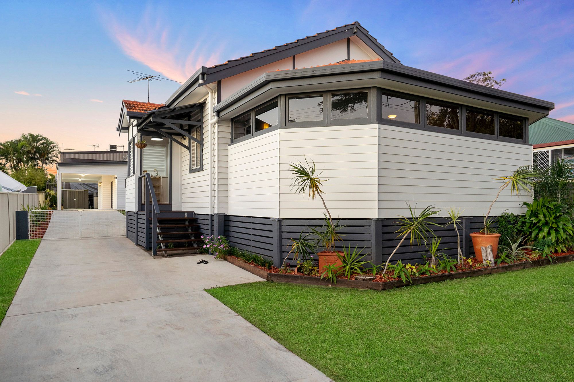 5 Pamela Crescent, Woodridge QLD 4114
