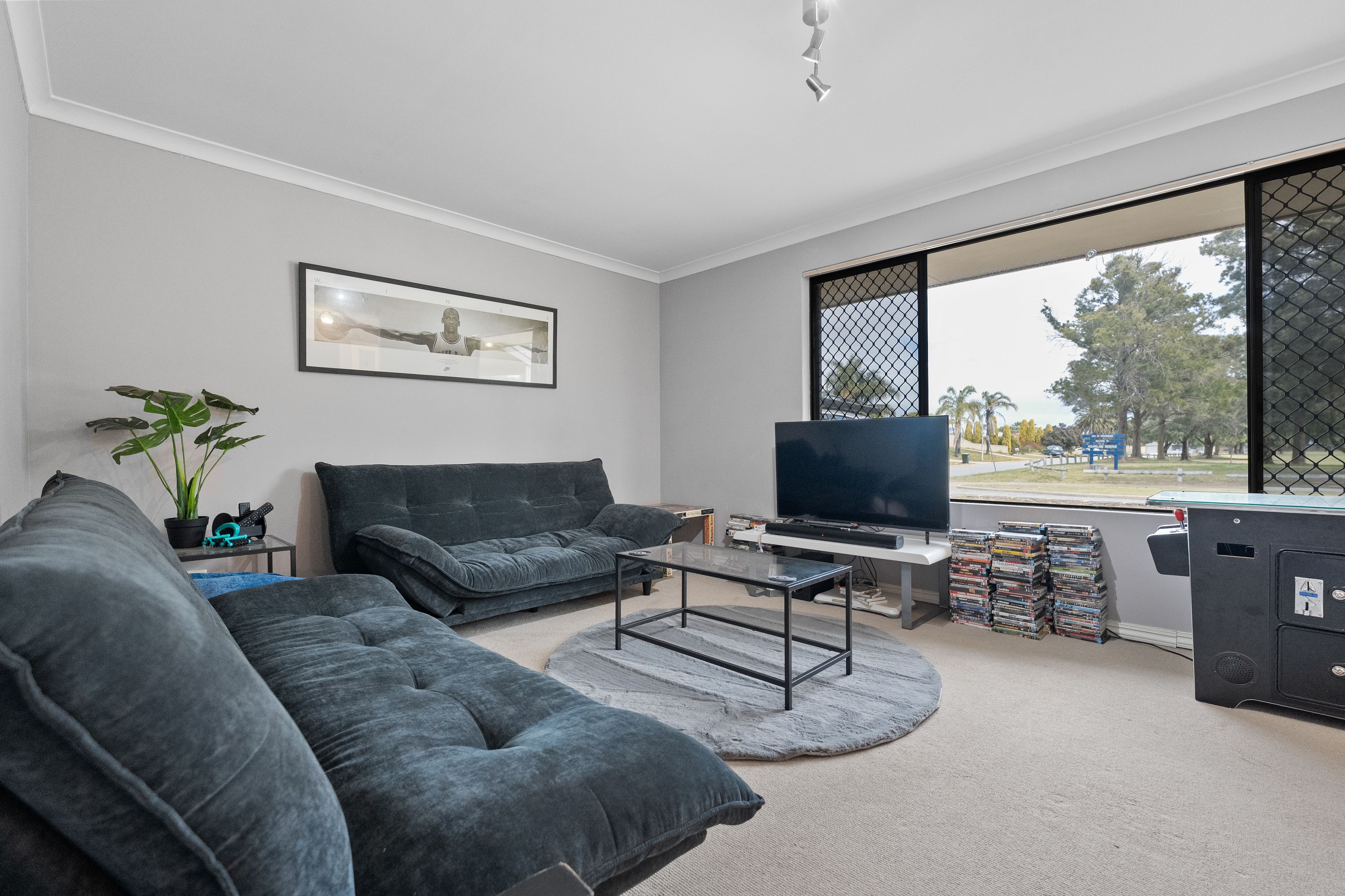 64 Gascoyne Way — photo 8 of 30