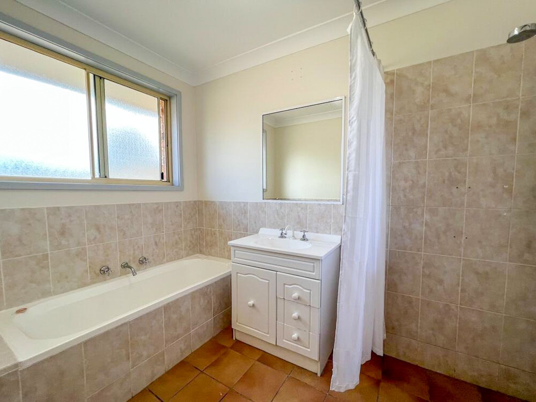 31 Greengate Road, St Helens Park, NSW 2560