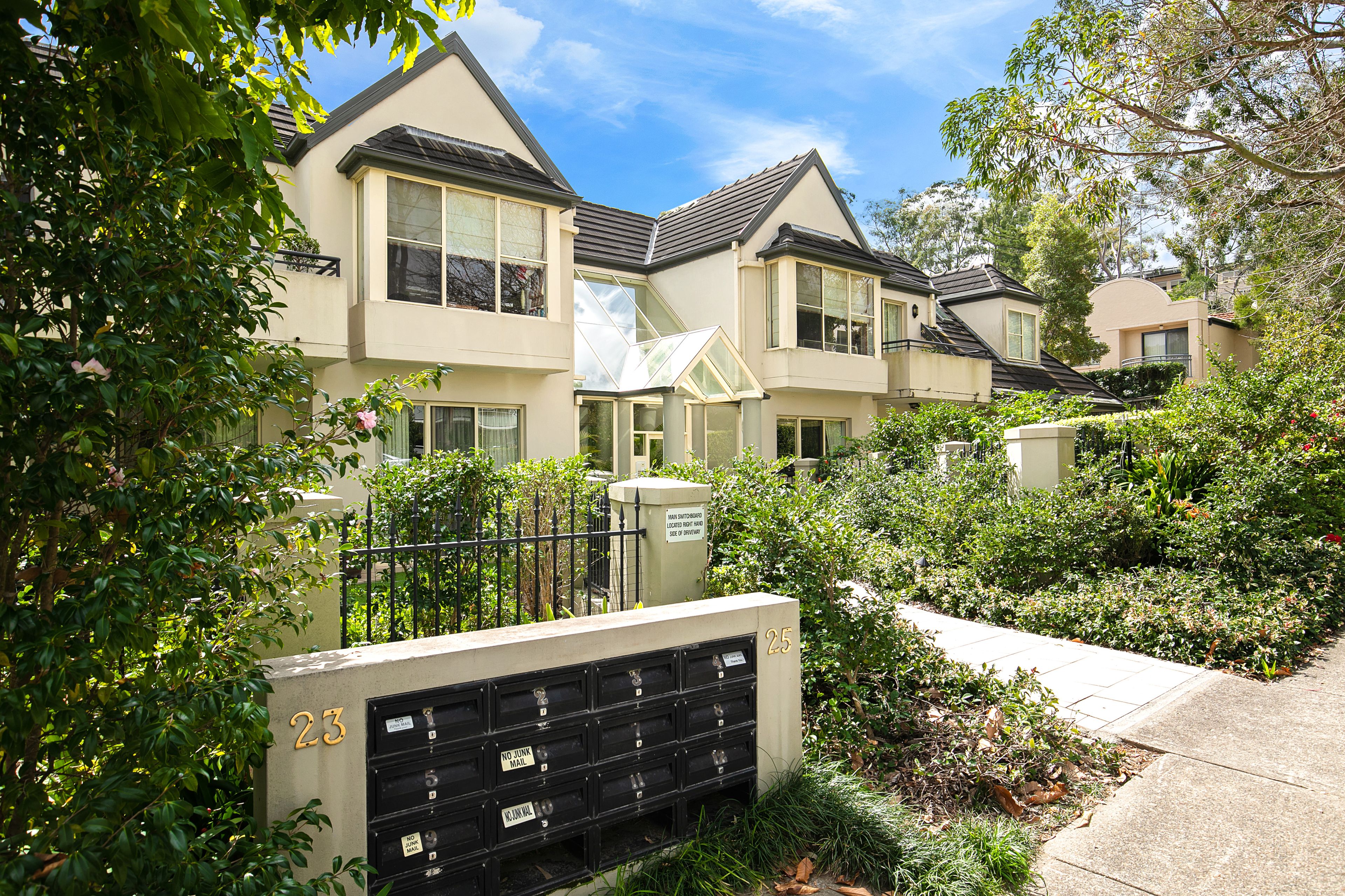23-25 Dumaresq Street, Gordon NSW 2072