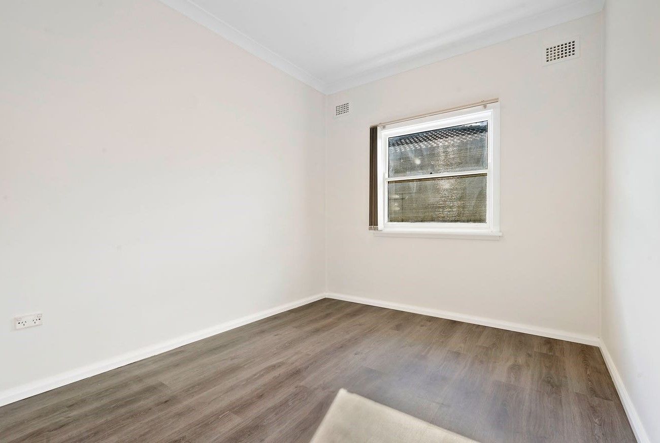 15 Upton Street — photo 6 of 10