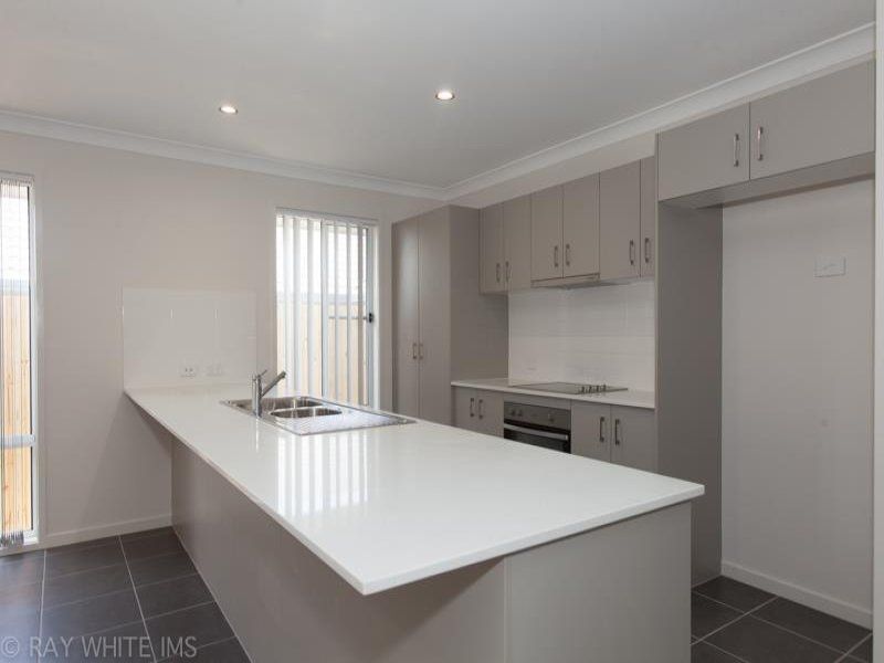6 Hillsborough Place, Pimpama, QLD 4209