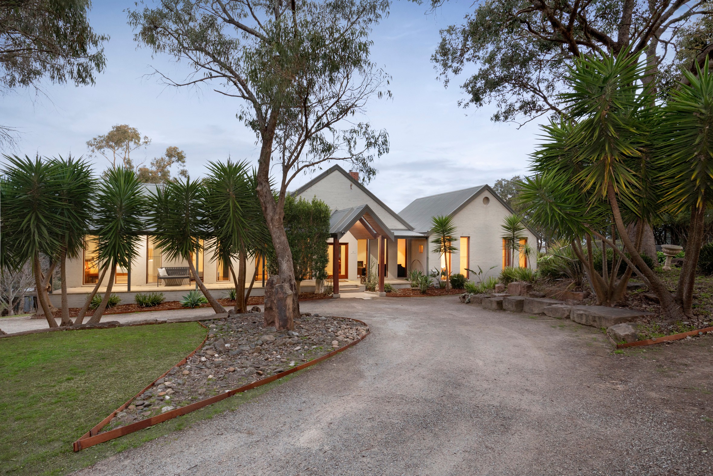 20 Beauty Point Road, Research, VIC 3095