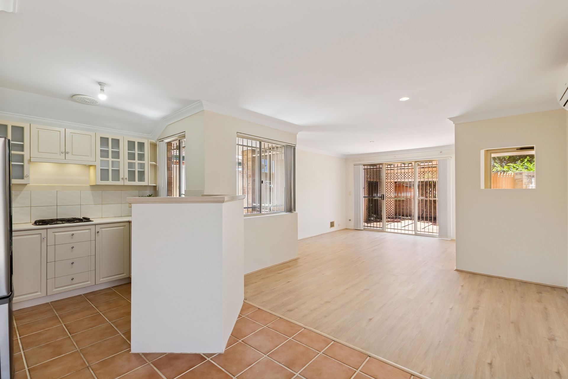 1/8 Fletcher Street, Yokine, WA 6060