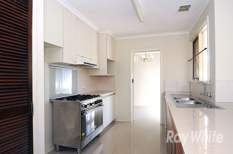 2 Koetong Court — photo from Ray White Glen Waverley
