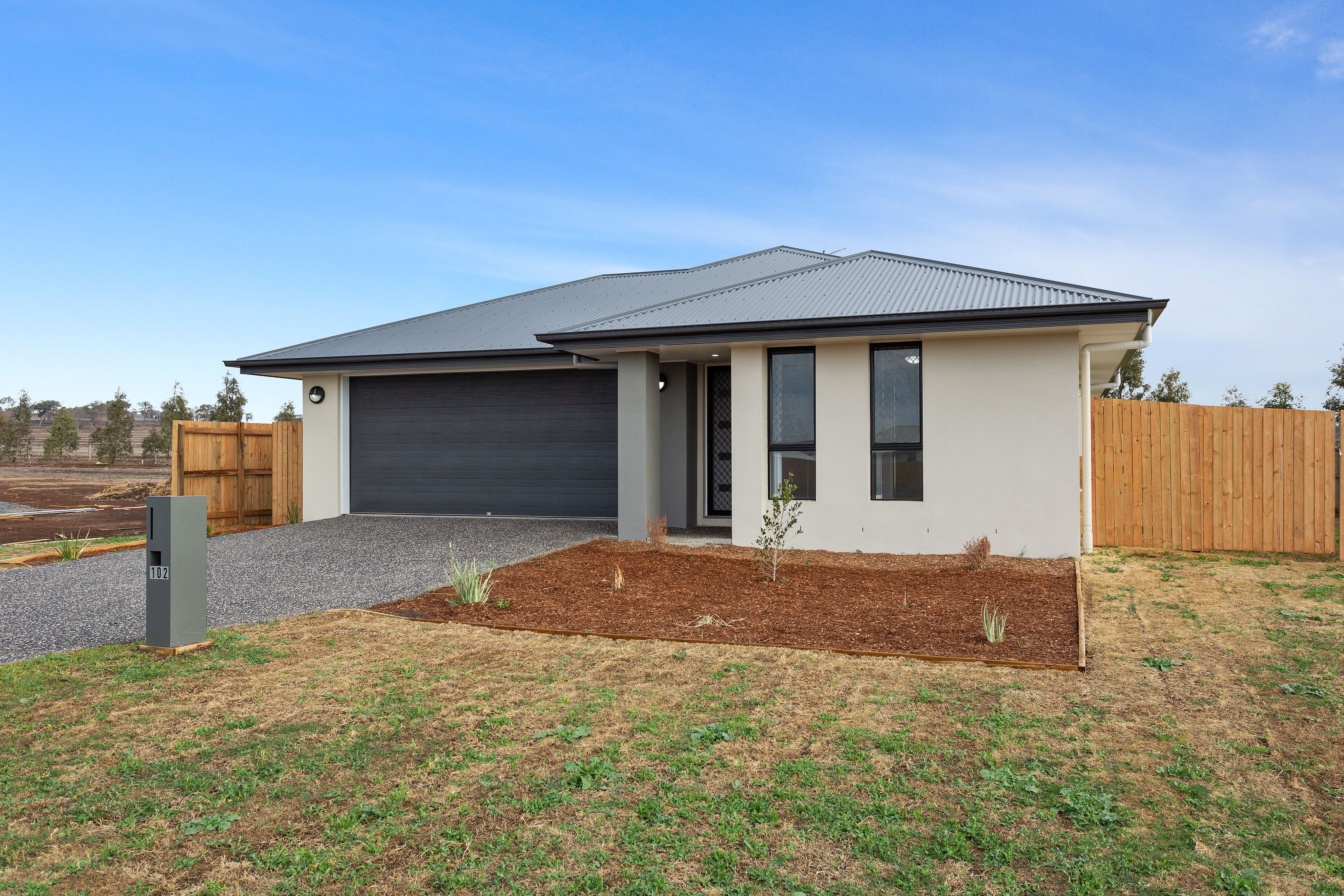102 Magpie Drive, Cambooya, QLD 4358