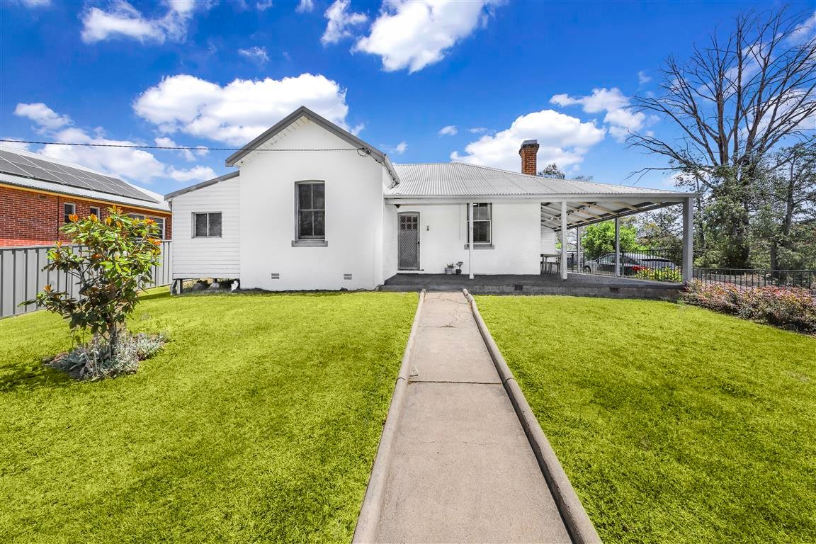 7 Capper Street, Tumut, NSW 2720
