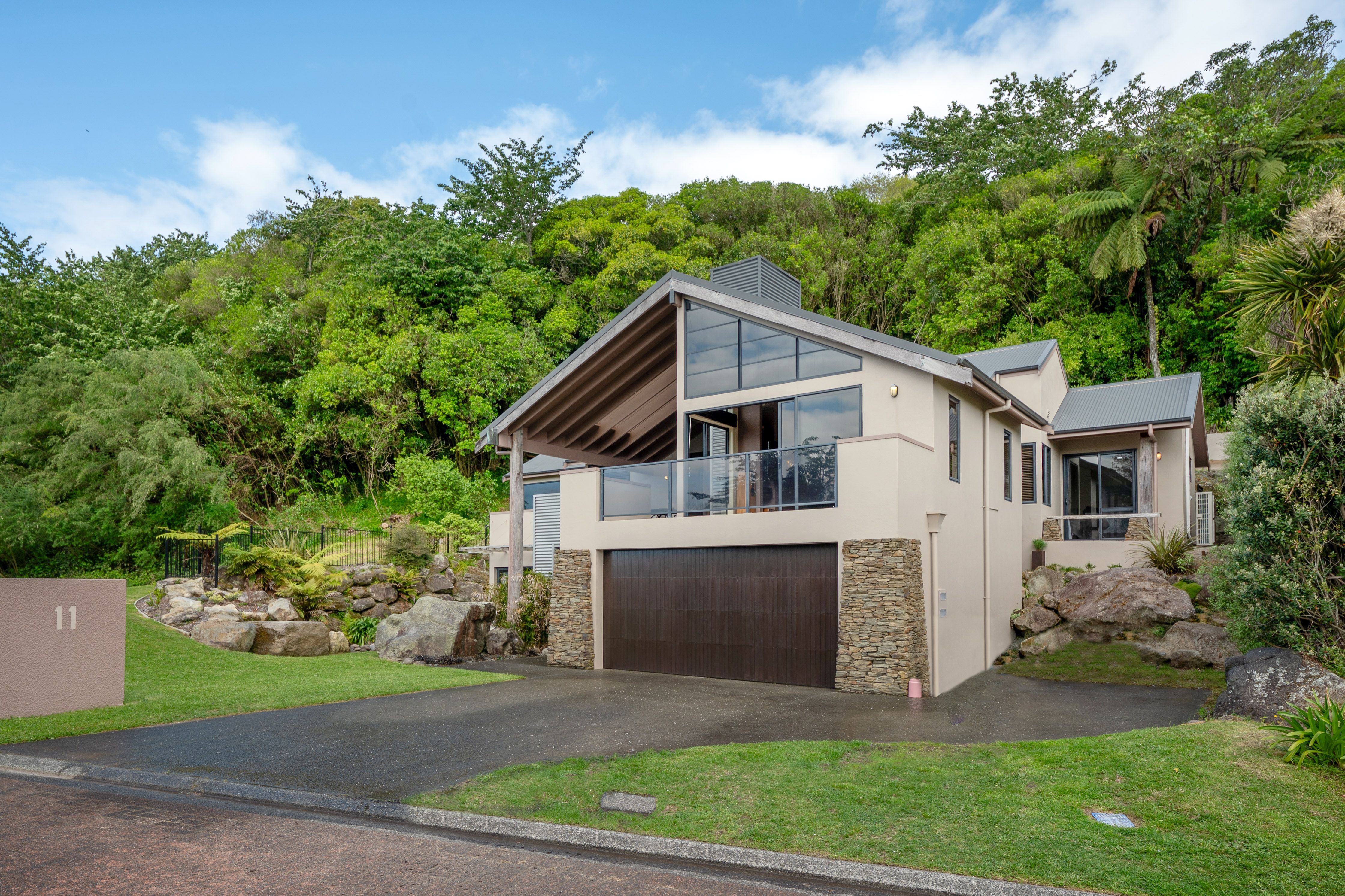 11 Gemini Place, Kawaha Point, Rotorua District 3010 Sold House Ray