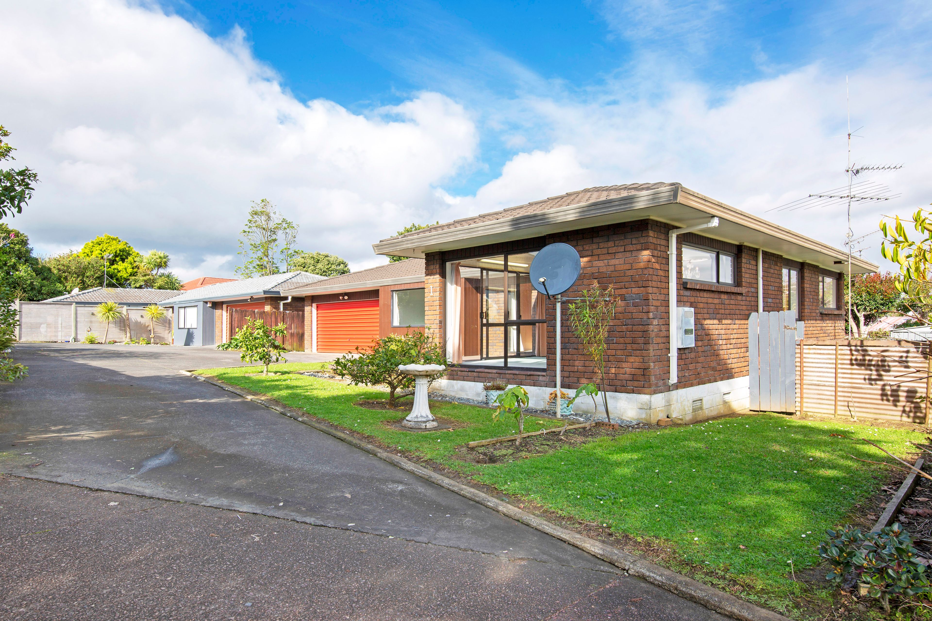 1/16 Parramatta Place, Botany Downs, Manukau City