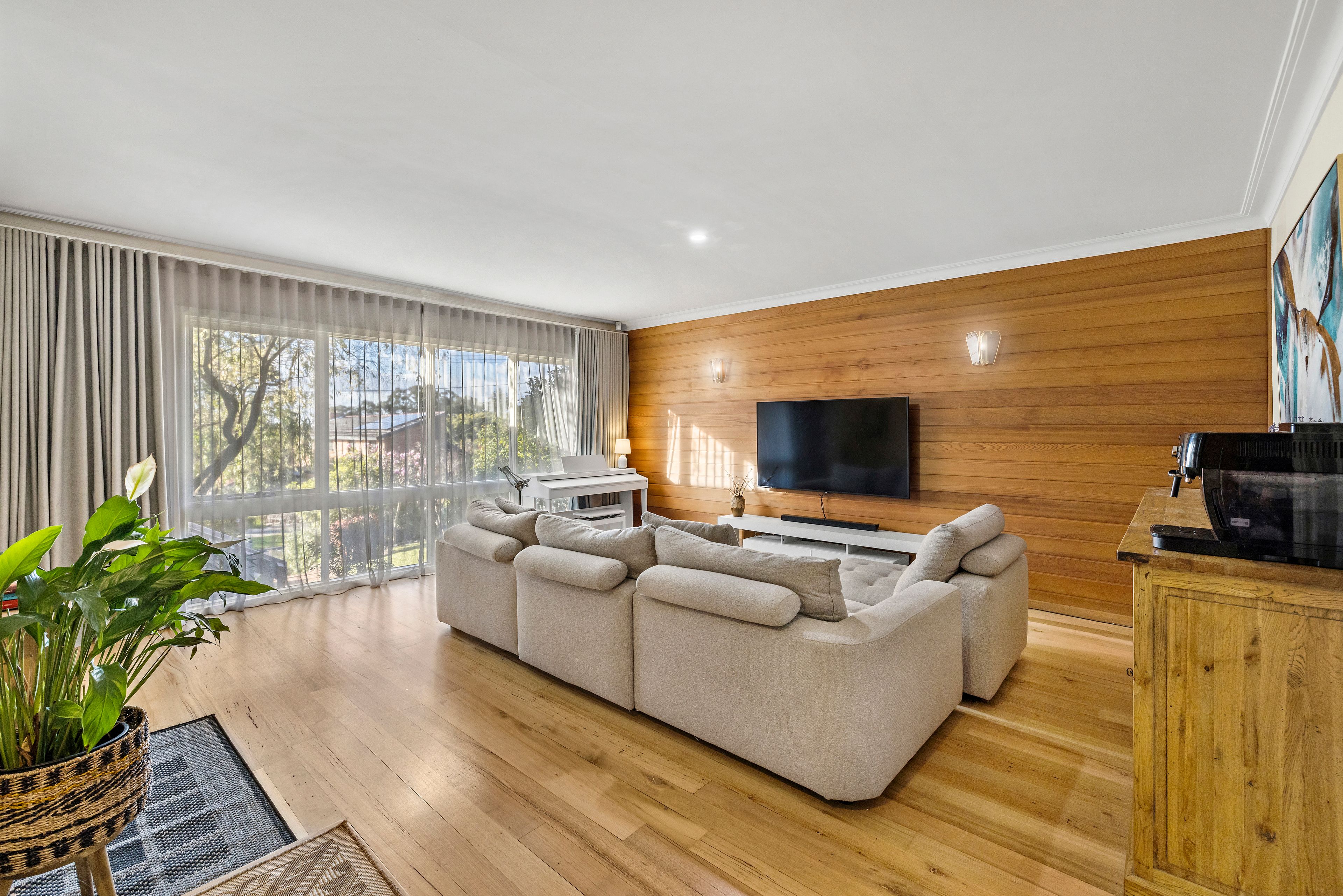 22 Darlington Avenue — photo 3 of 22