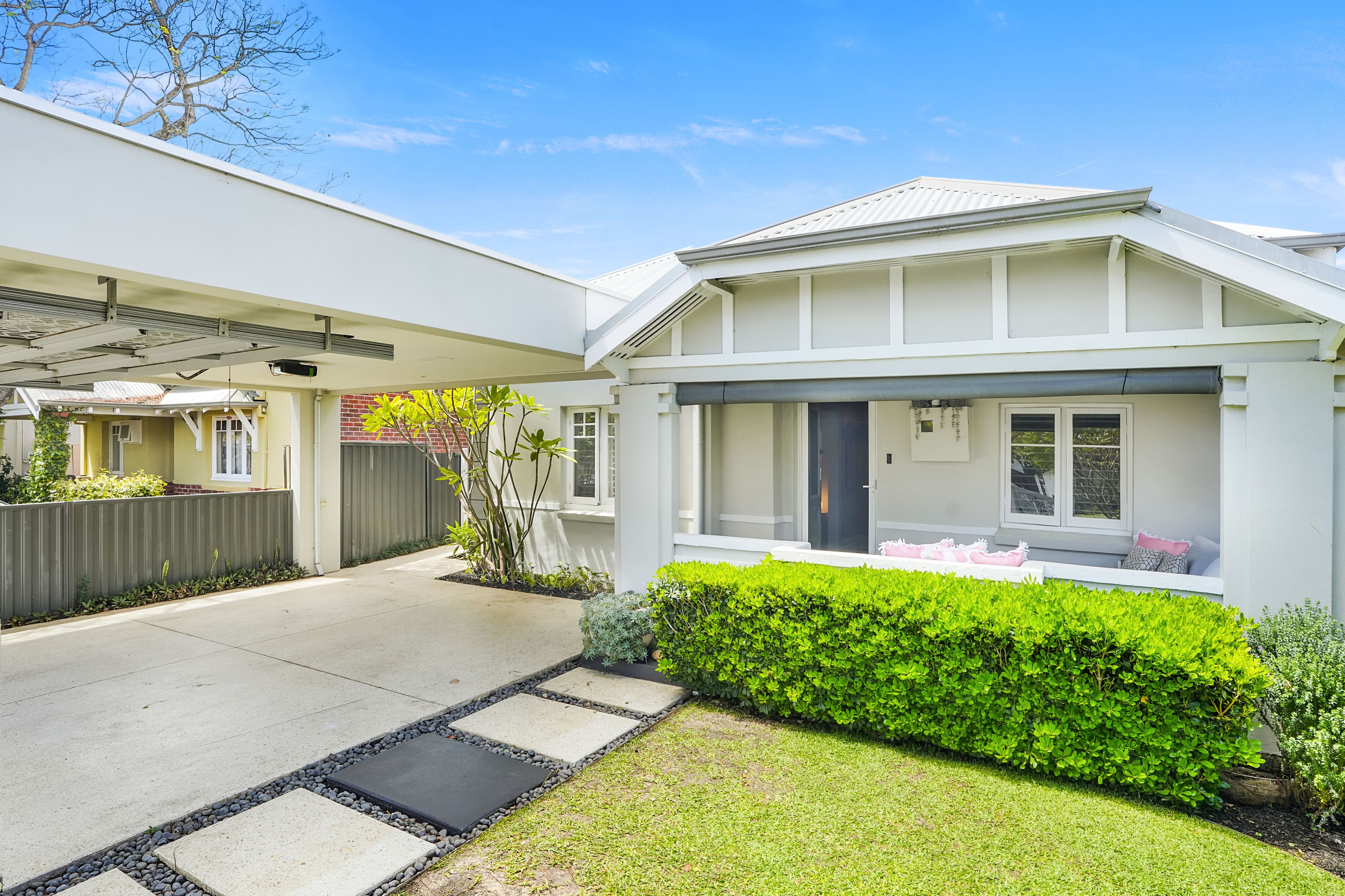 32 Buxton Street — photo 3 of 30
