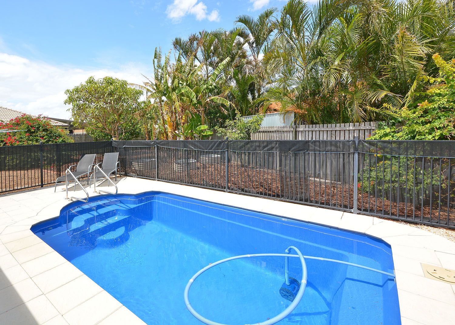 13 Mainsail Court, Point Vernon, QLD 4655