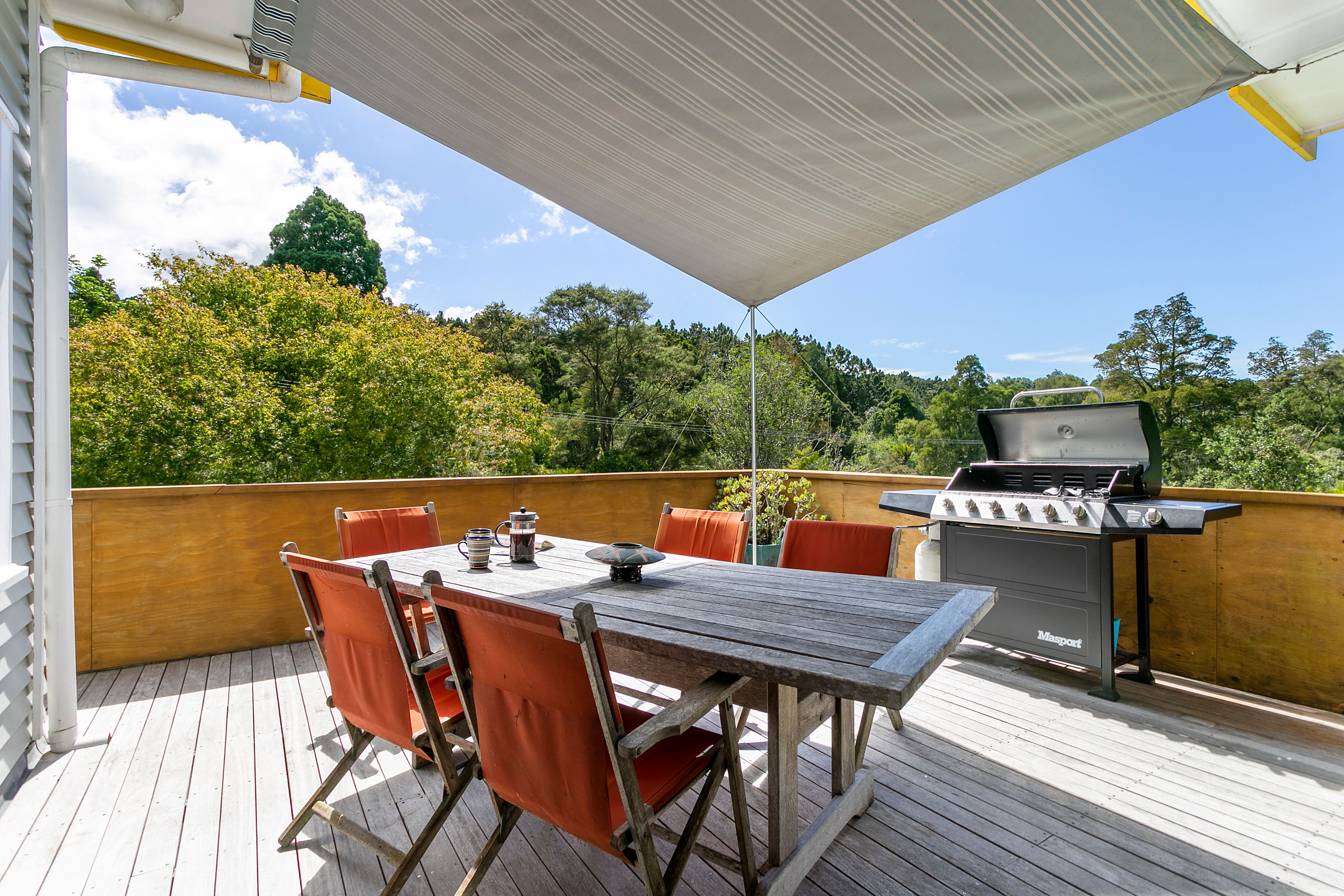 *4 Mahoe Road, Titirangi, Waitakere City