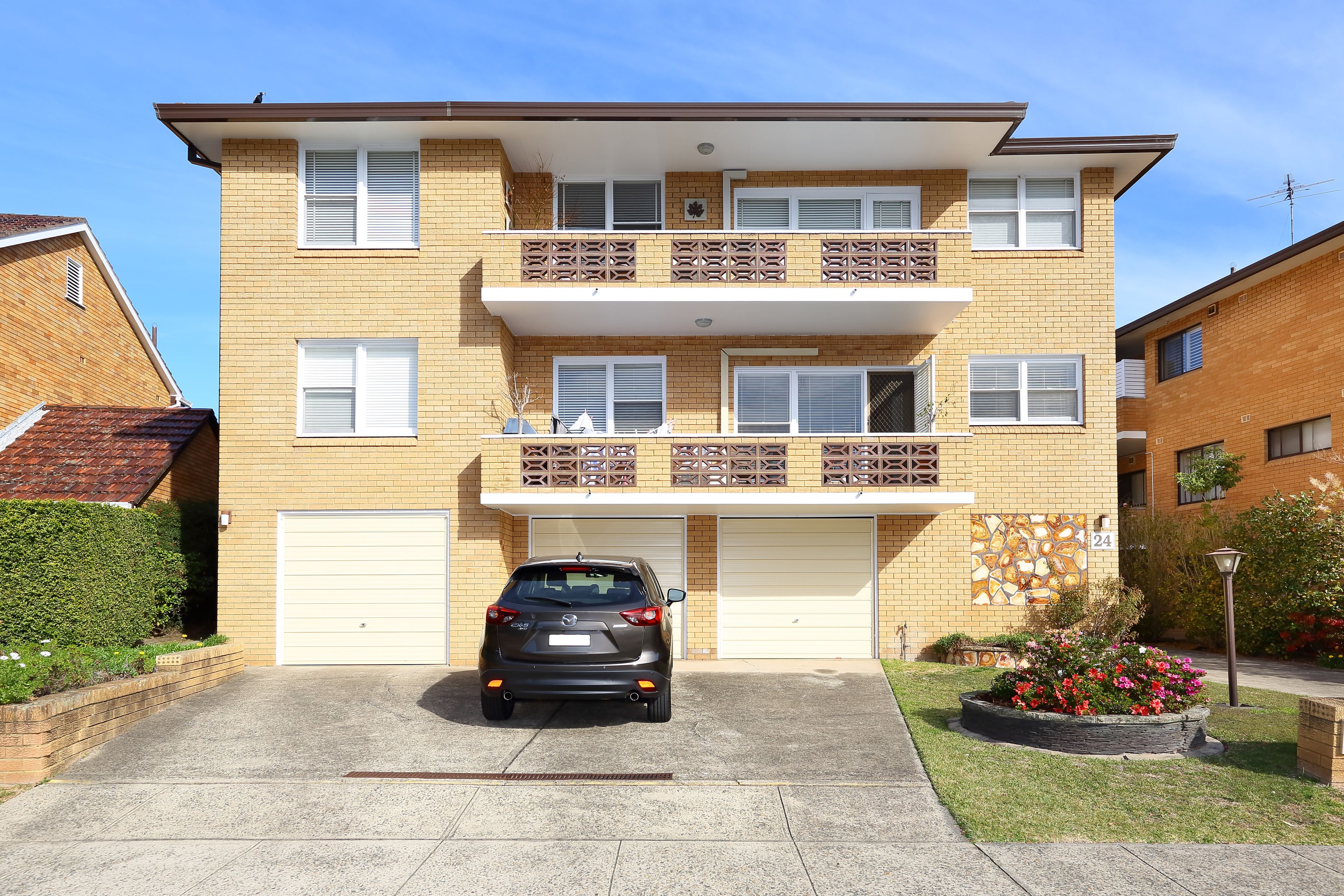 24 Wonoona Parade East, Oatley NSW 2223
