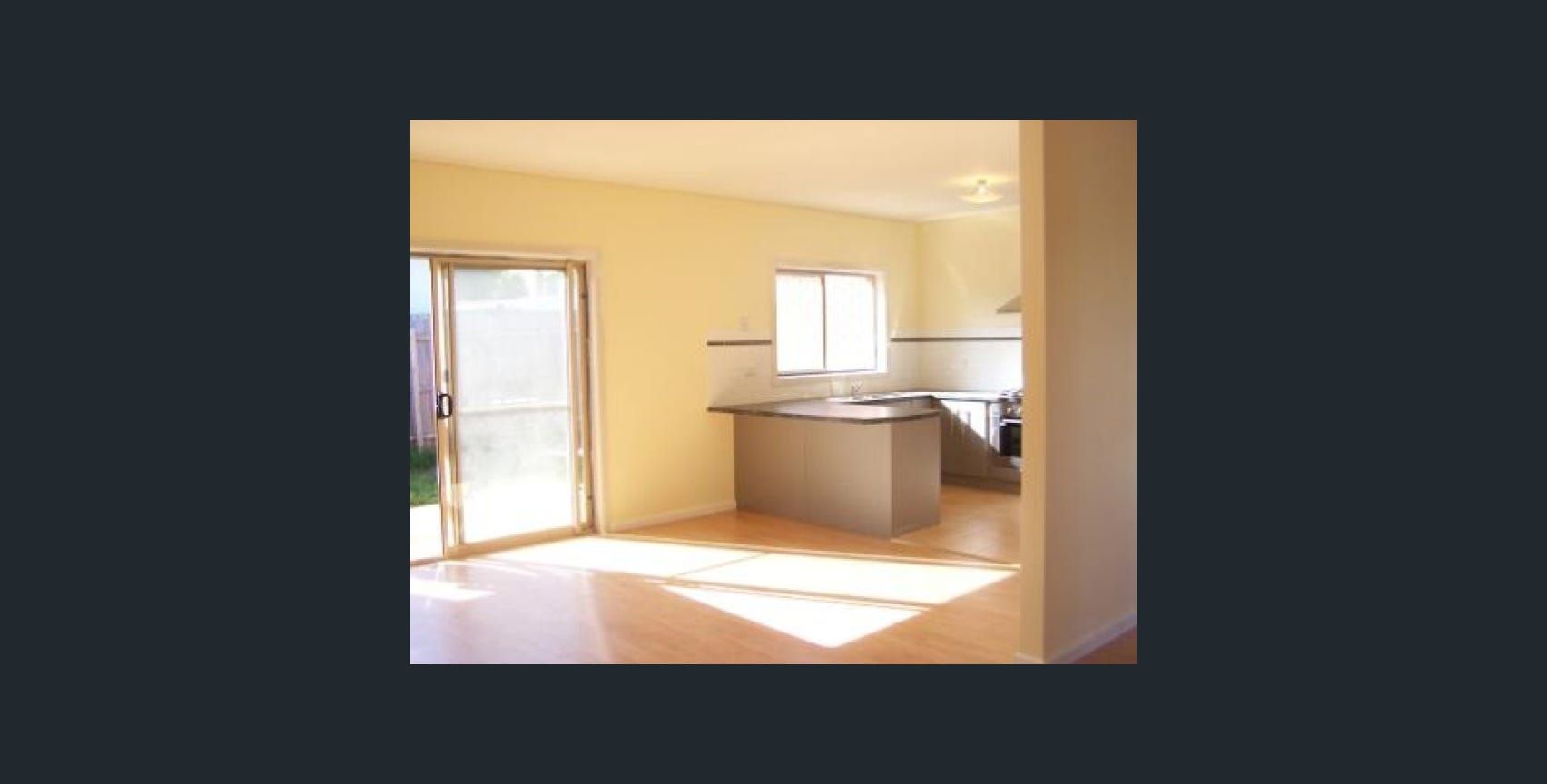 2/79 Forest Road, Ferntree Gully, VIC 3156