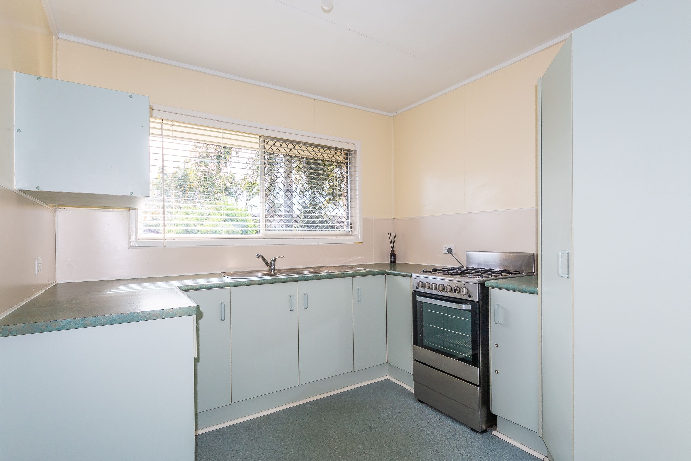 8 Hunter Street, Redcliffe, QLD 4020