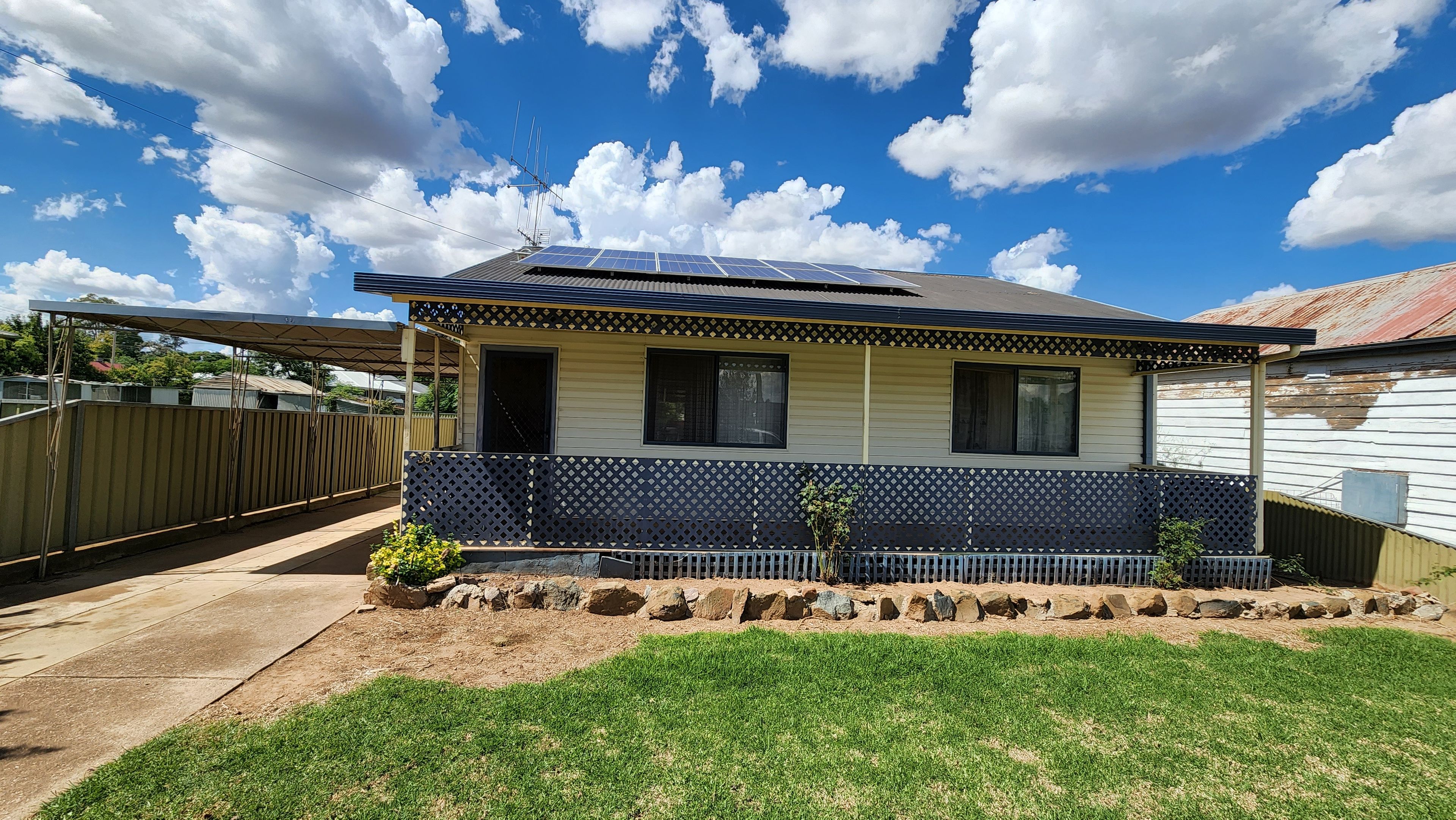 36 Peak Hill Road, Parkes, NSW 2870