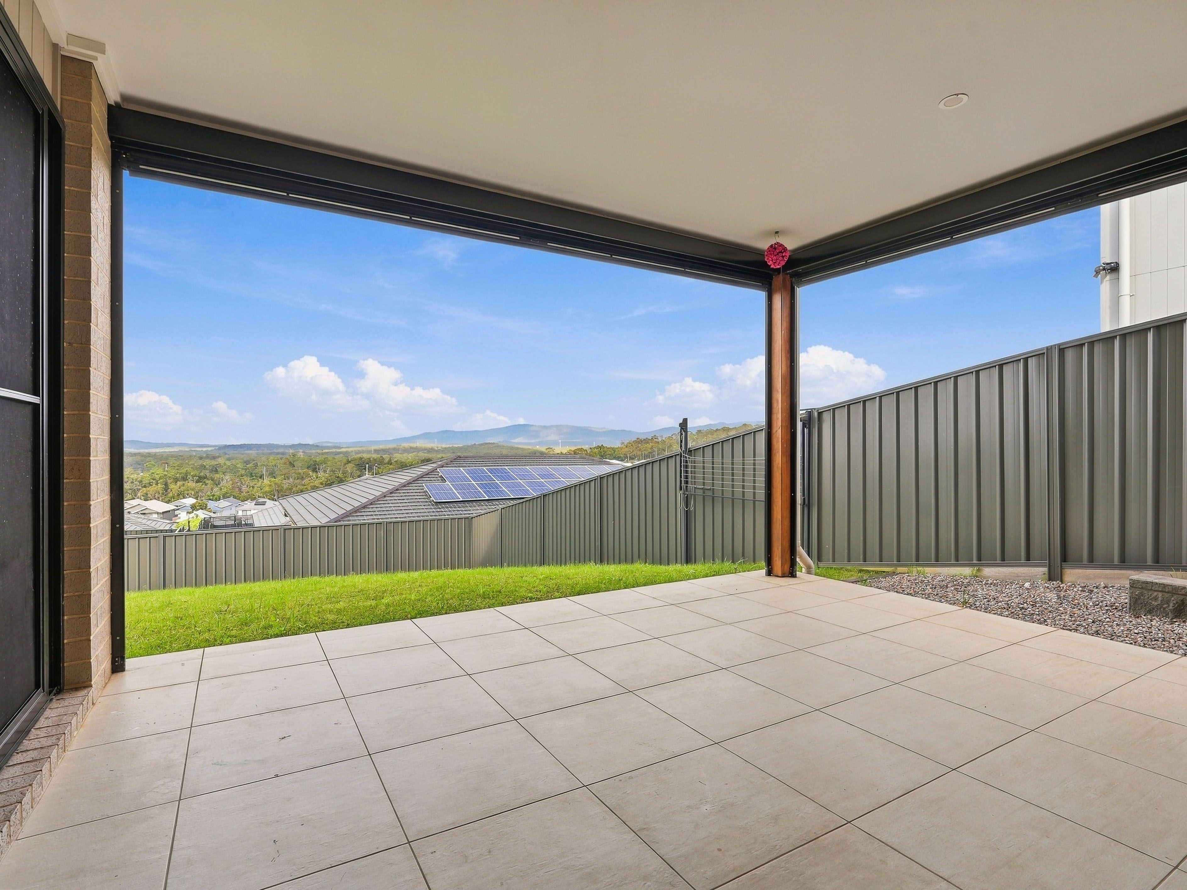 33 Gaites Drive — photo 2 of 23