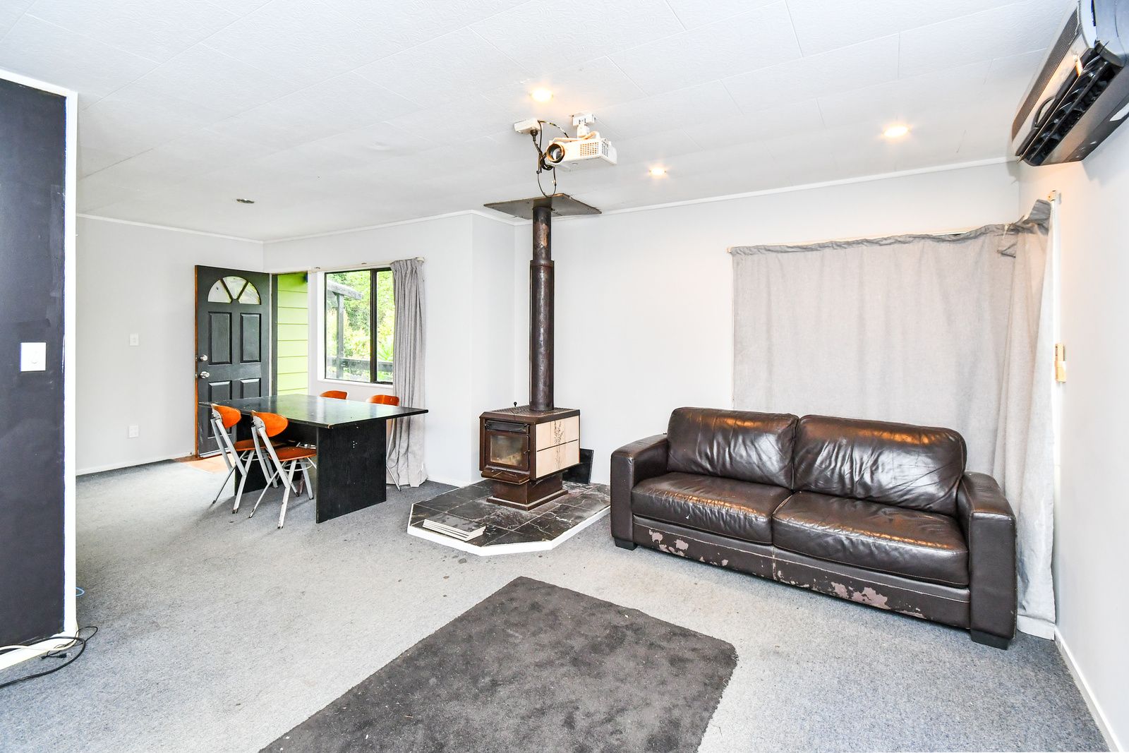 2/8 Kirklow Place, Goodwood Heights, Manukau City