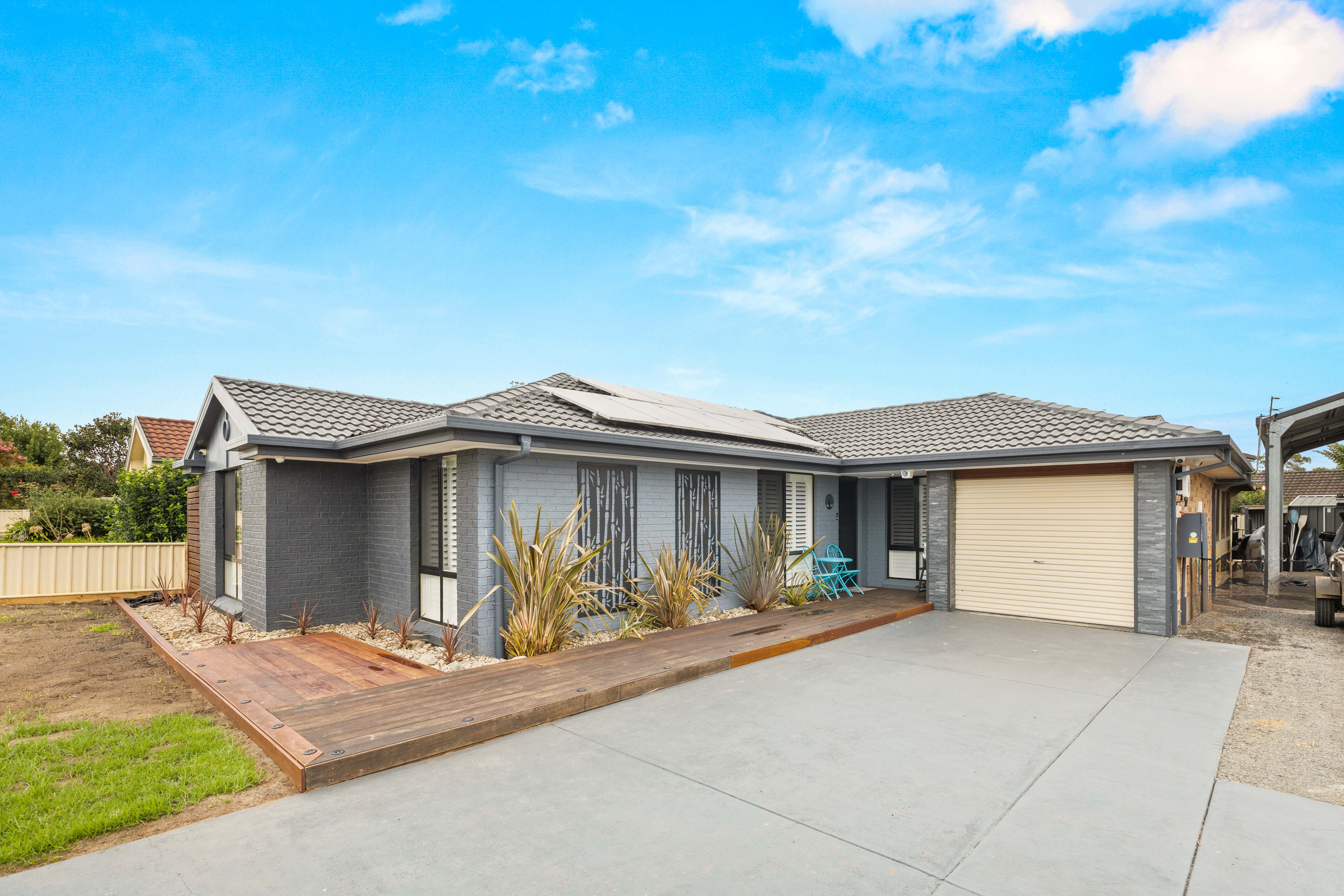 1 Kembla Close, Nowra, NSW 2541