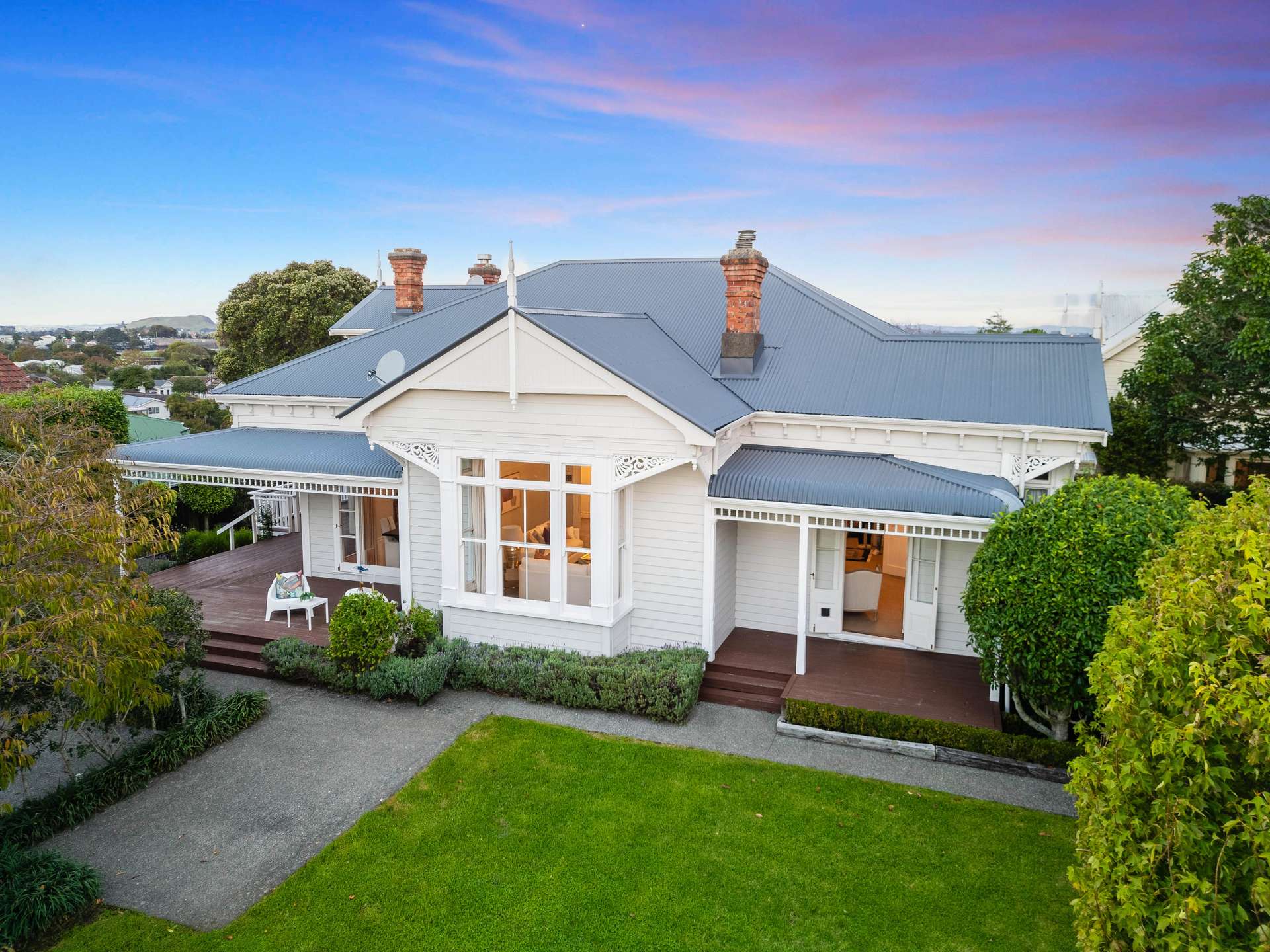 76 Clonbern Road photo 0