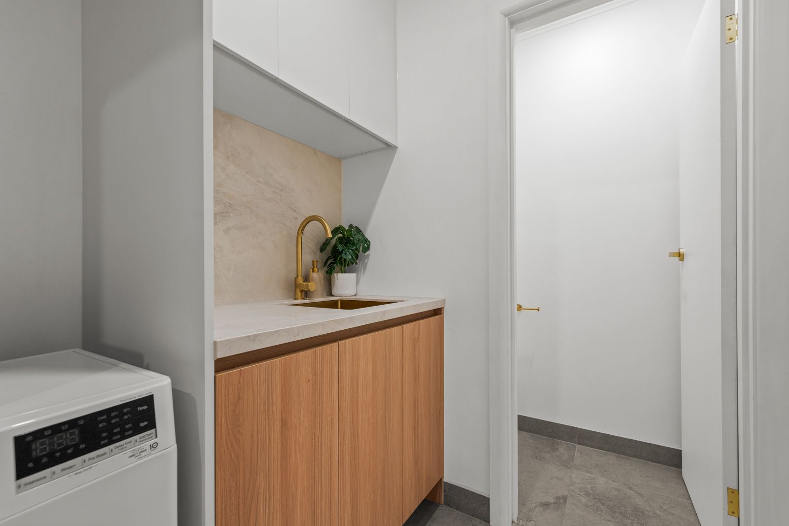 2 Cluney Court — photo 13 of 29