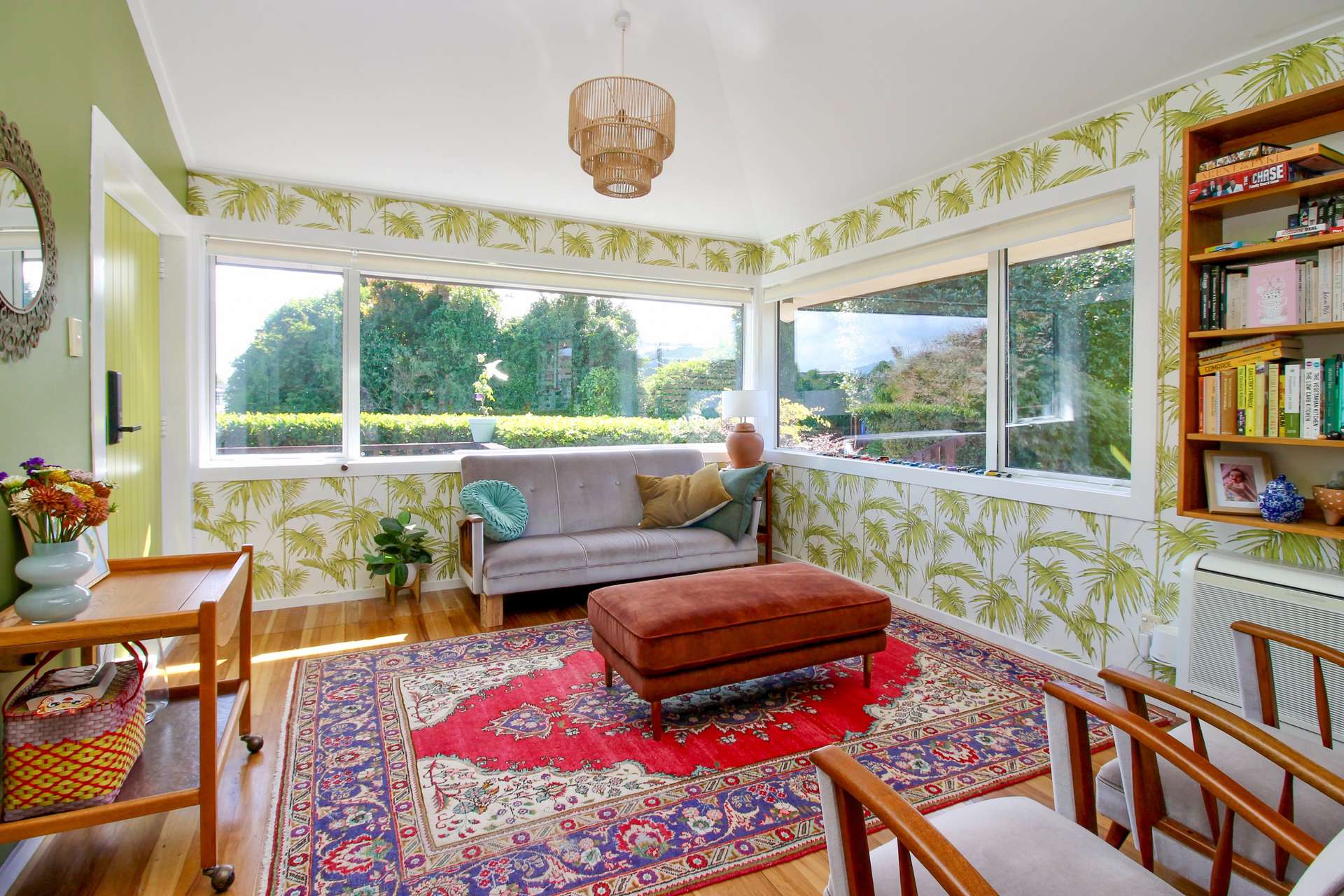 290 Douglas Avenue photo 3