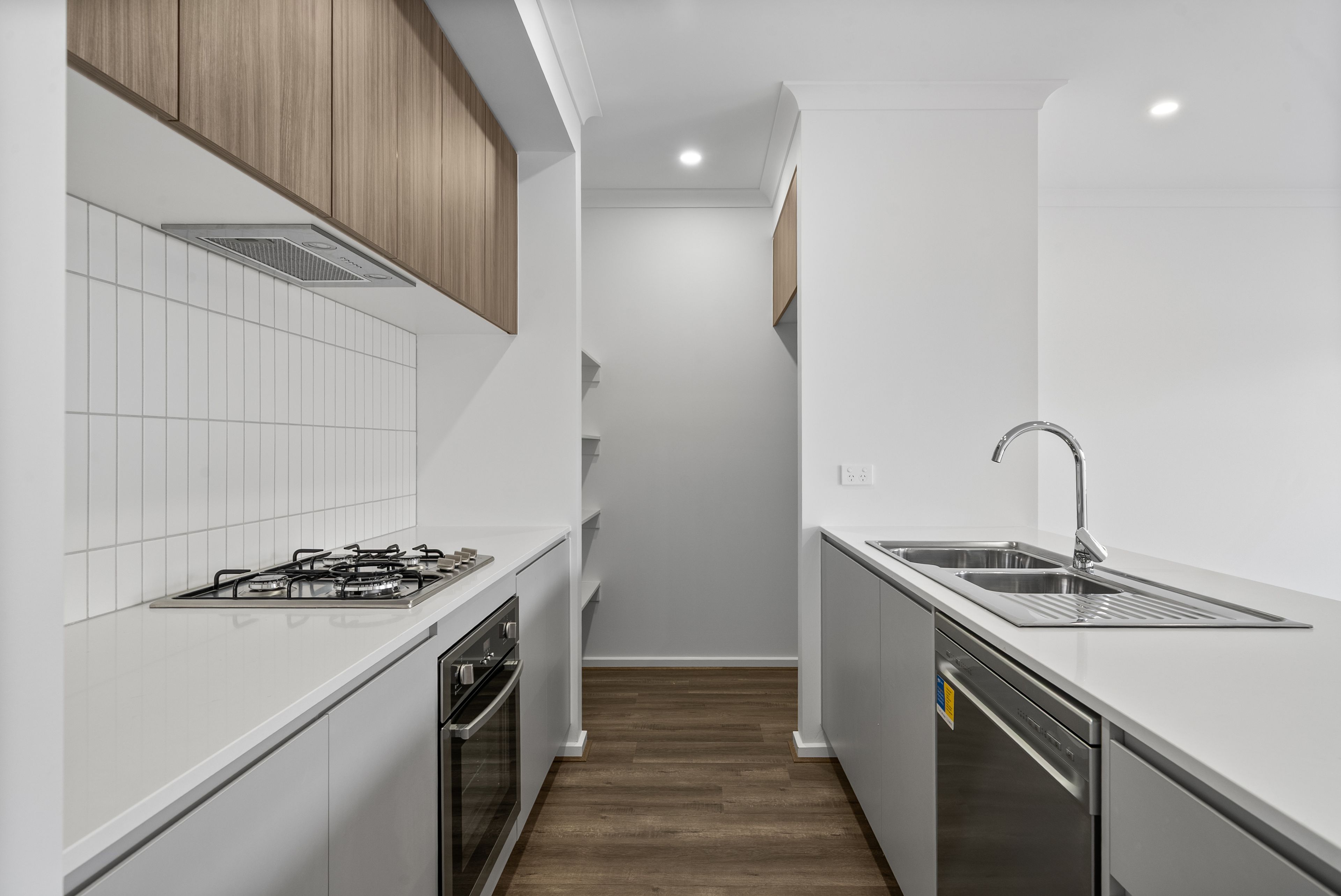 31 Goldridge Drive — photo 3 of 15