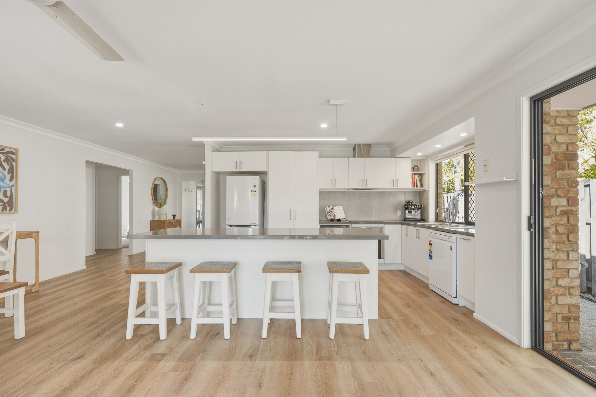 74 Denning Road — photo 6 of 19