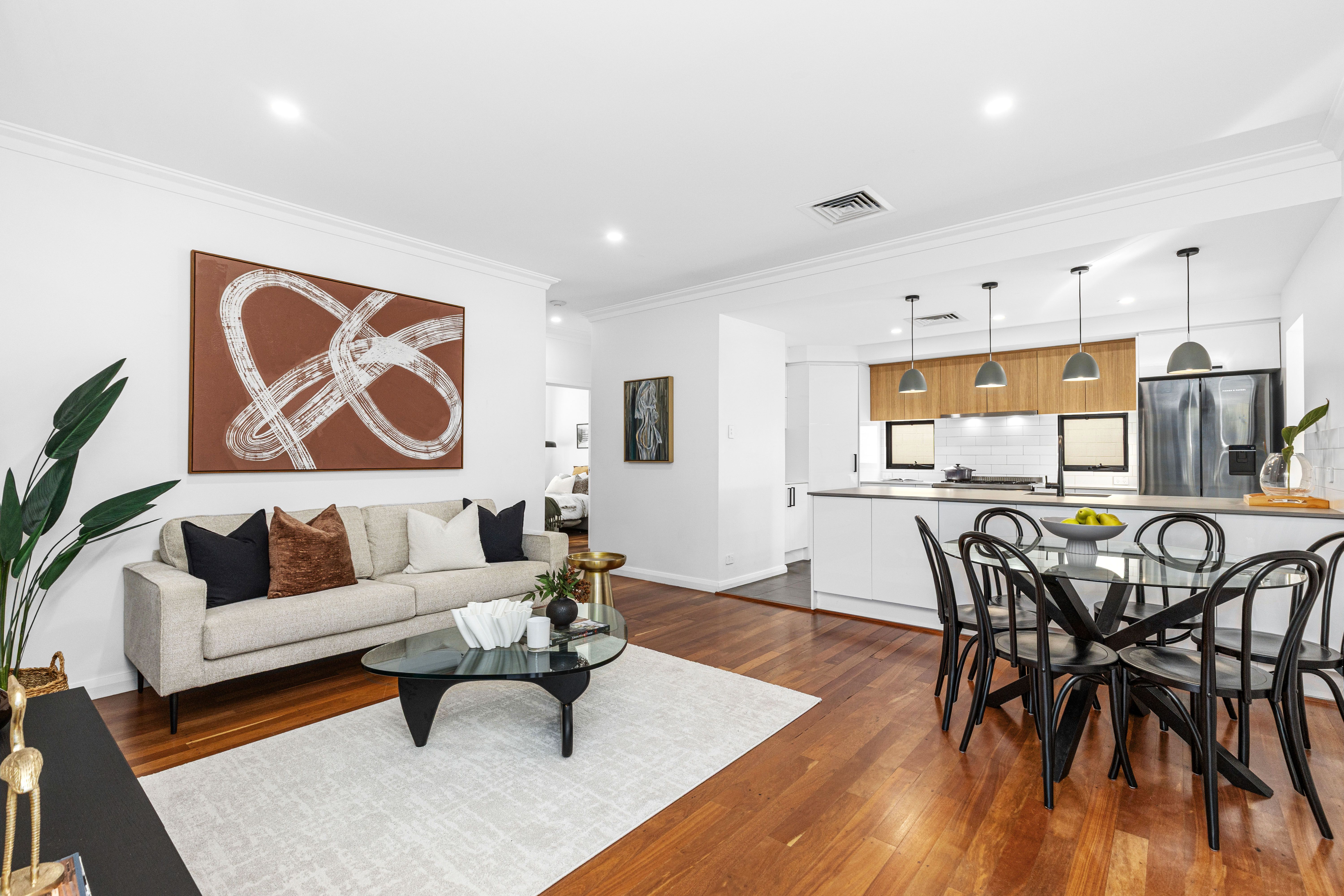 11 Bartlett Crescent — photo 8 of 30