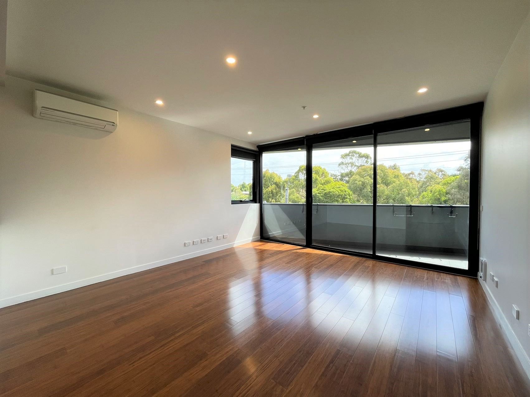 102/26-38 Merri Parade, Northcote, VIC 3070