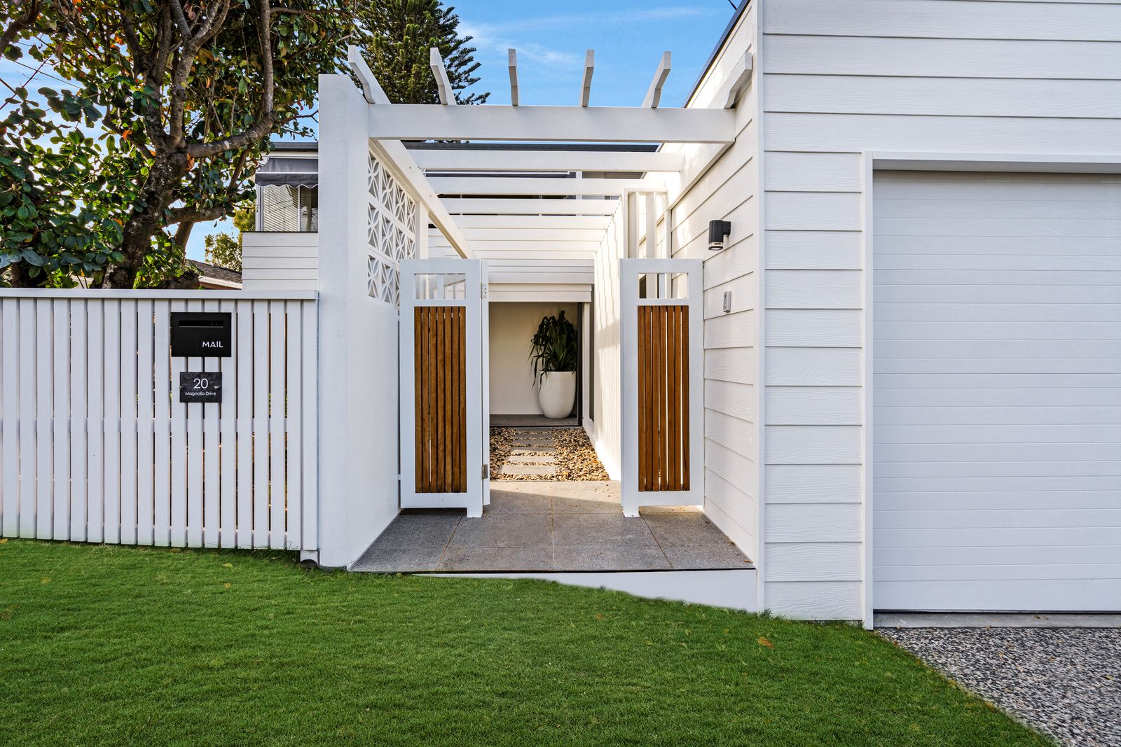 20 Magnolia Drive, Southport, QLD 4215