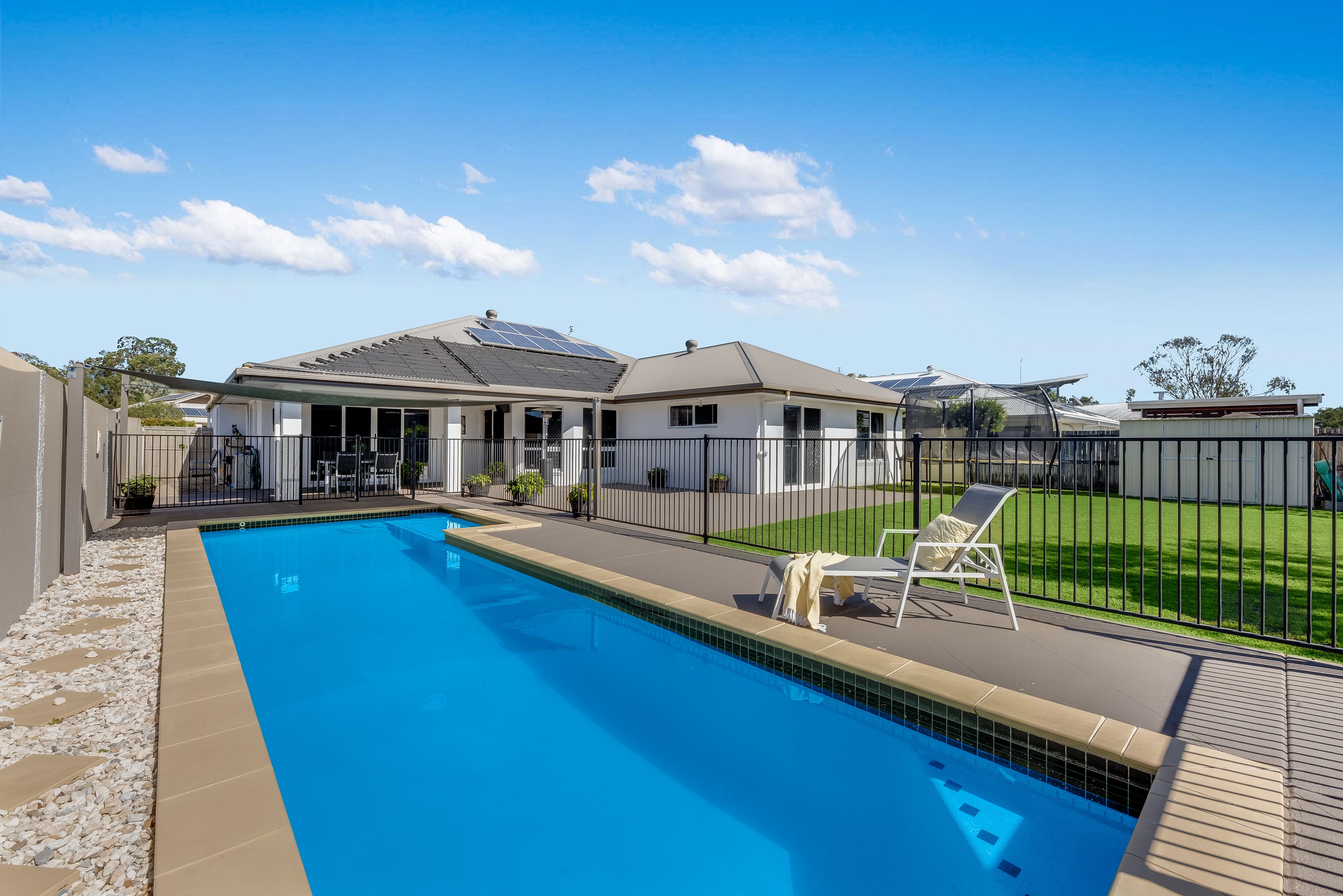 15 Birrobeen Street, Little Mountain QLD 4551