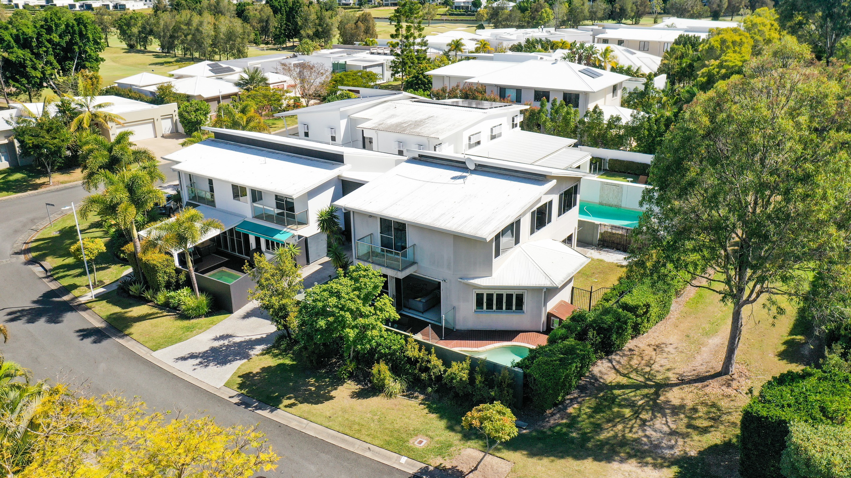6014B Vista Drive, Benowa, QLD 4217