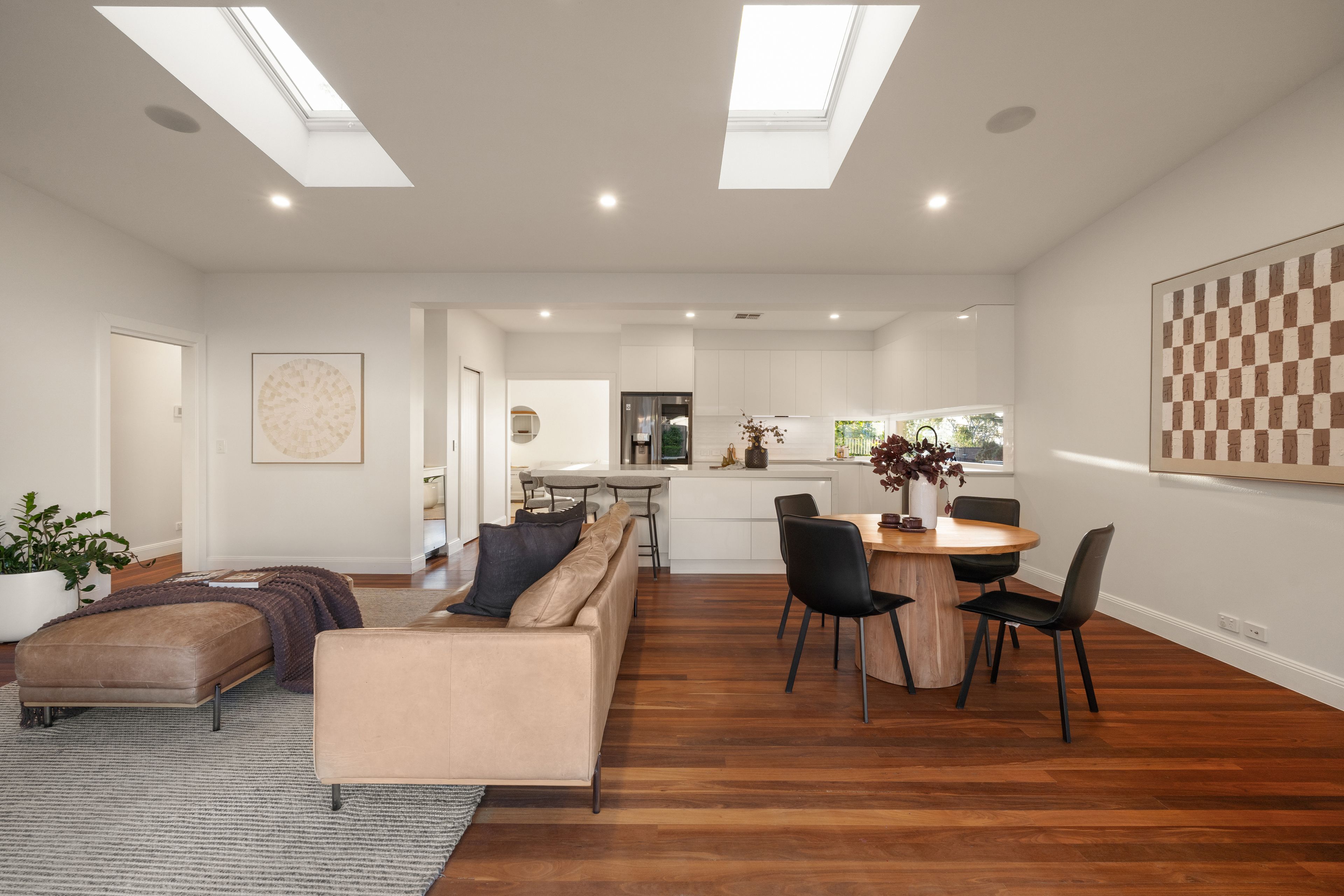 13 Ottawa Avenue — photo 3 of 20