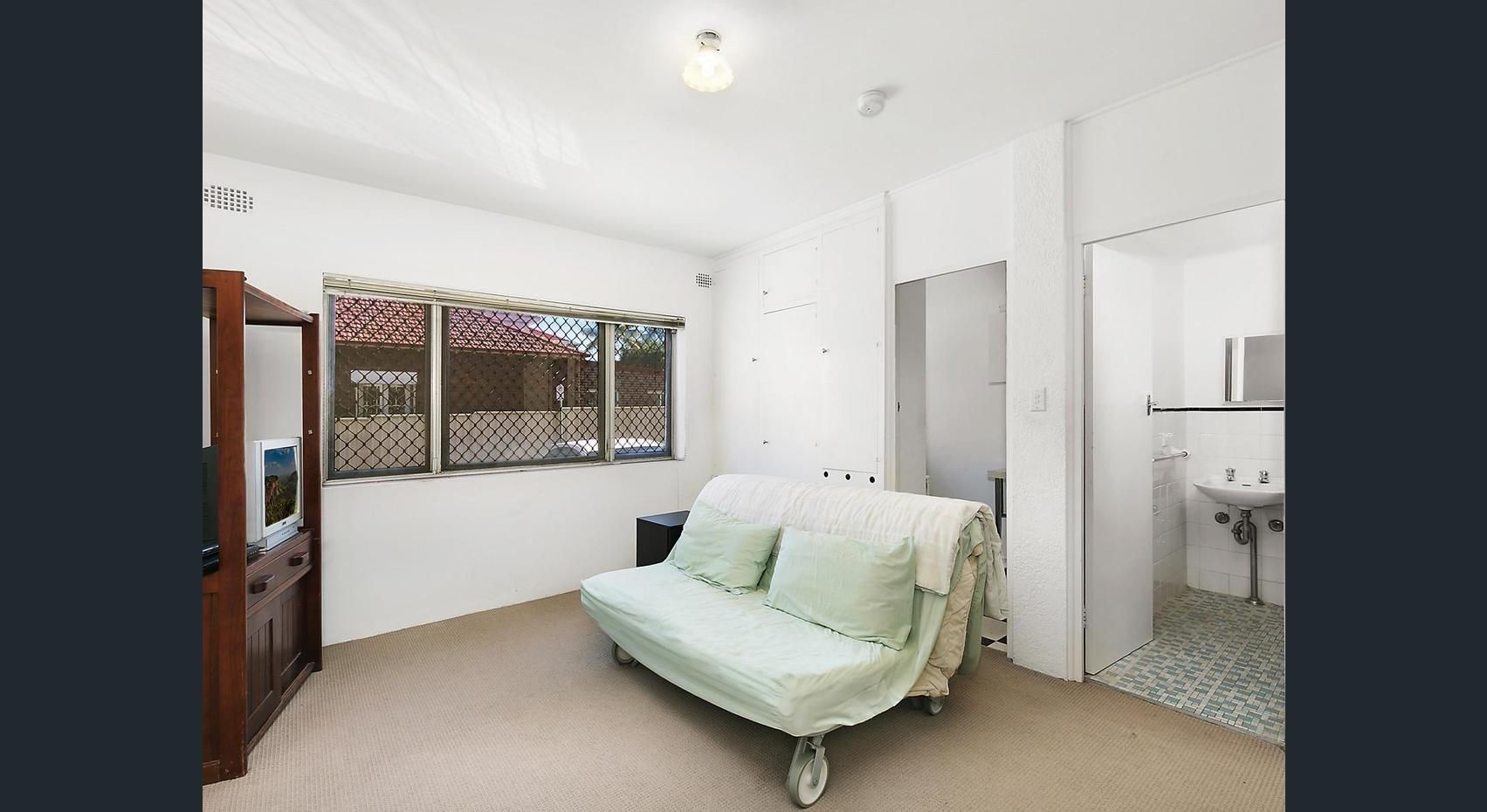 1/127A Barker Street — photo from Ray White Kingsford