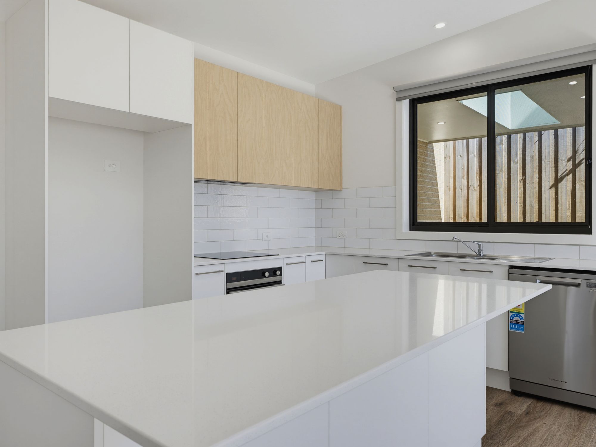 3/7 Campbell Street — photo 4 of 17