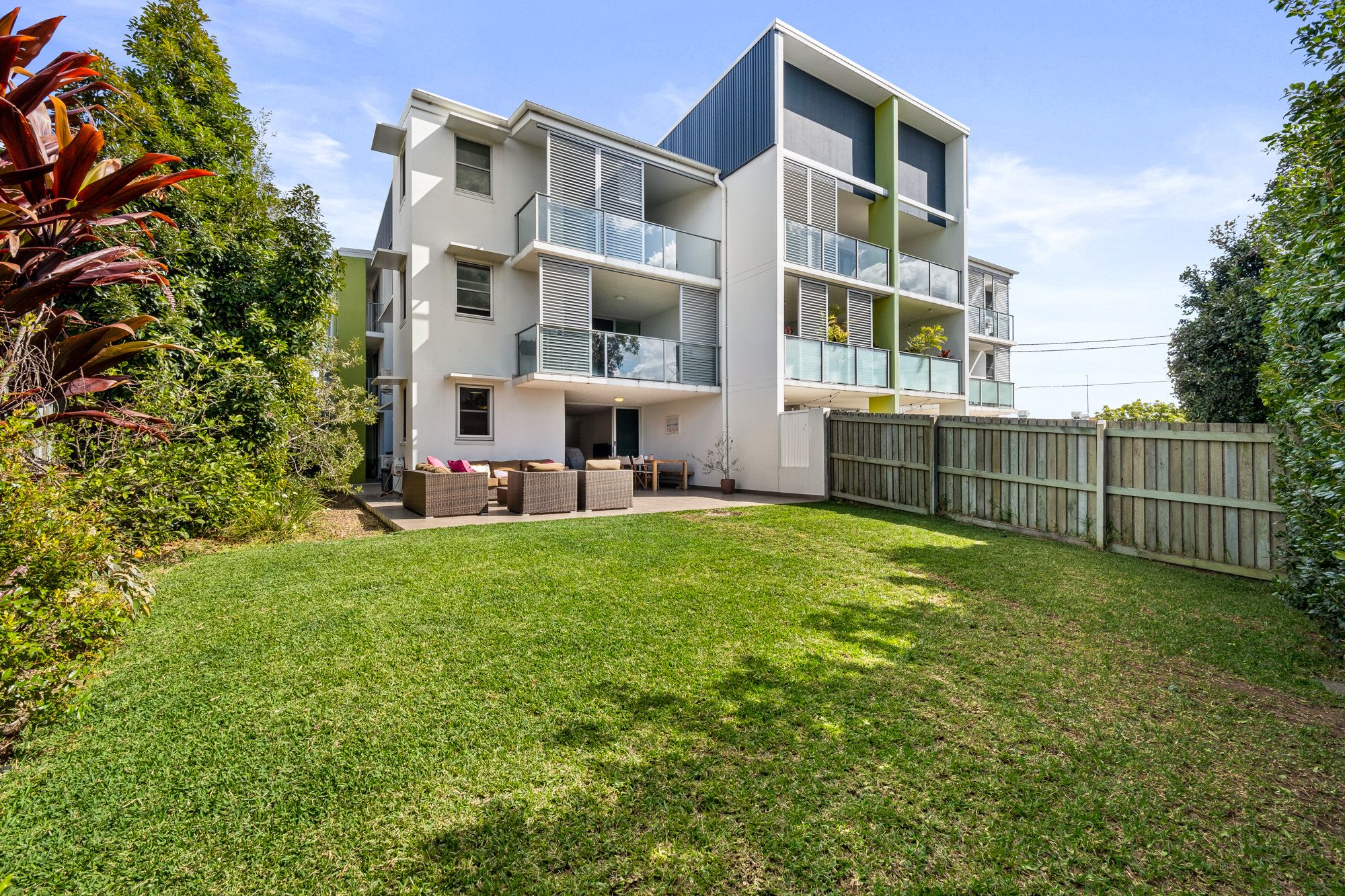 1/25 Cracknell Road, Annerley QLD 4103